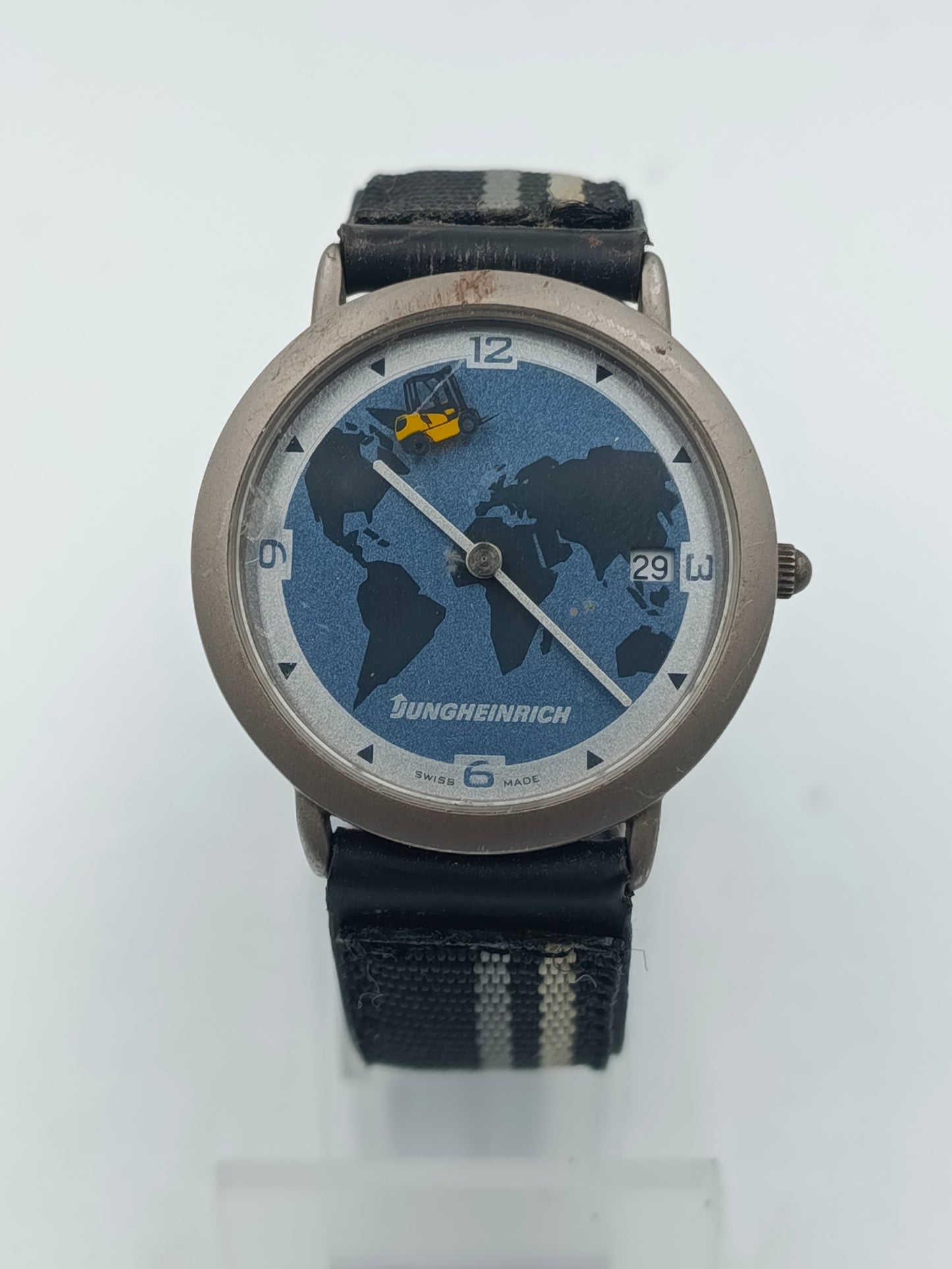 Jungheinrich Armbanduhr mit Weltkarten Design