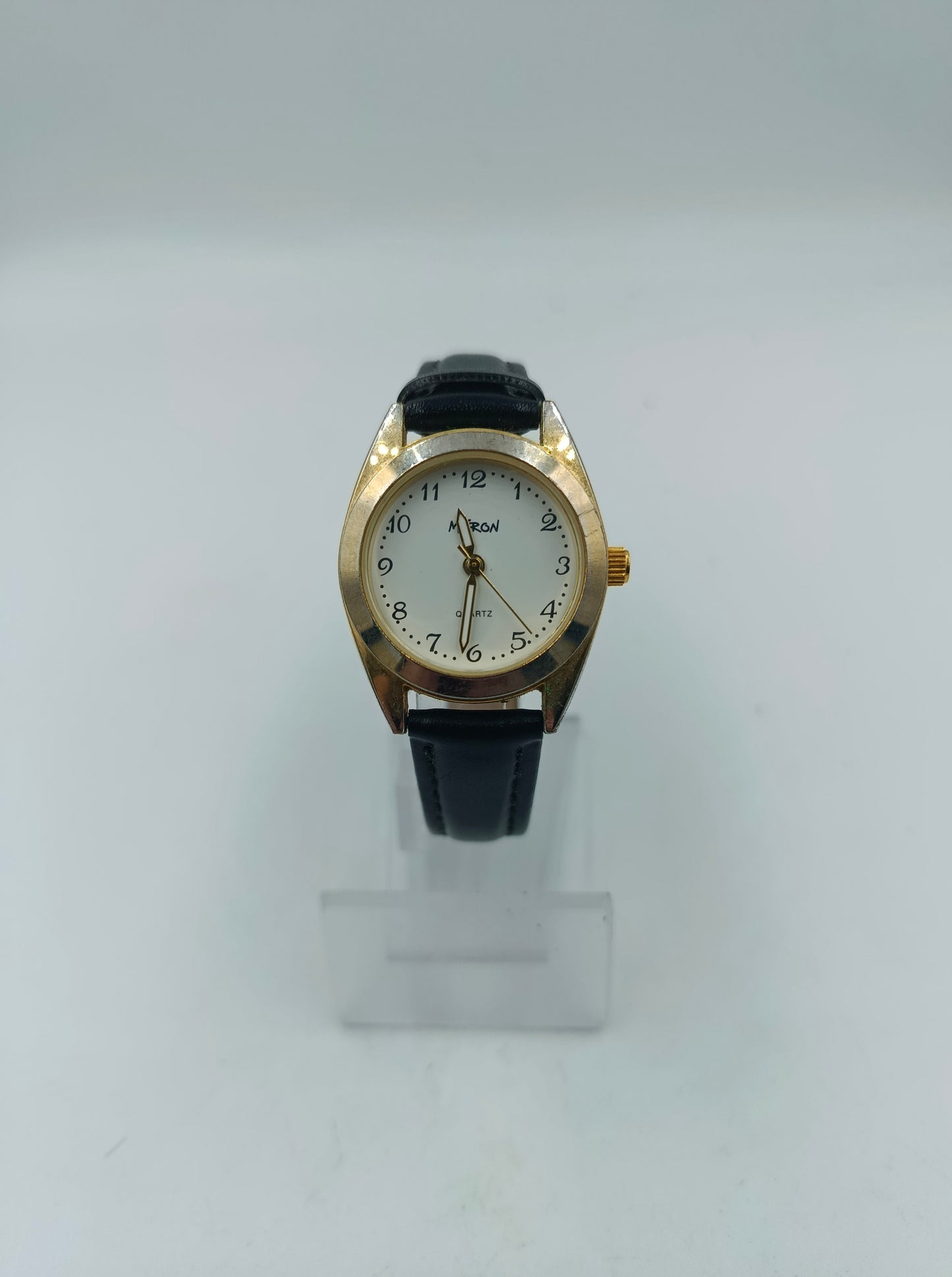 Mirron Damenarmbanduhr Gold Weiß Schwarz Quartz