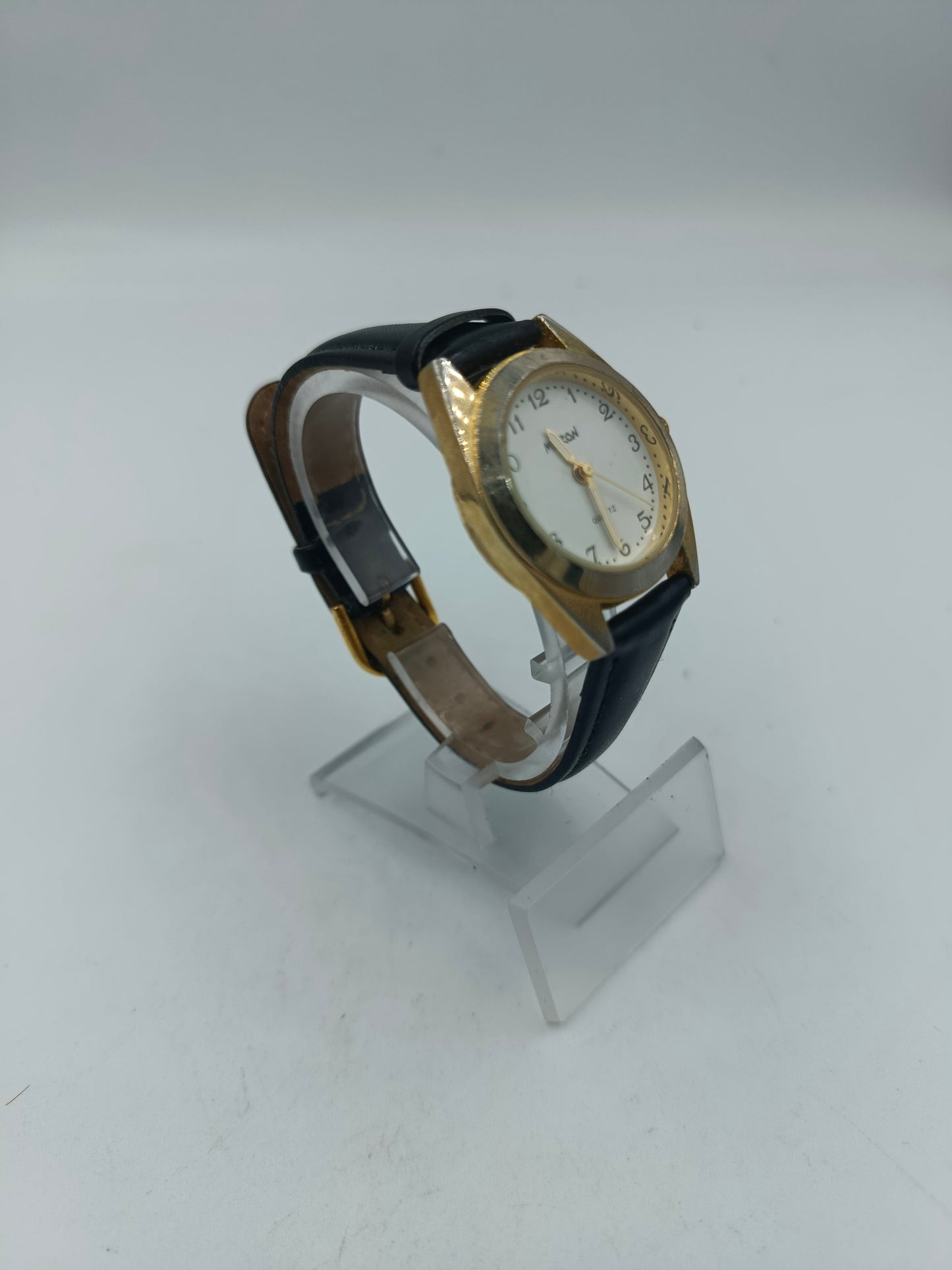 Mirron Damenarmbanduhr Gold Weiß Schwarz Quartz