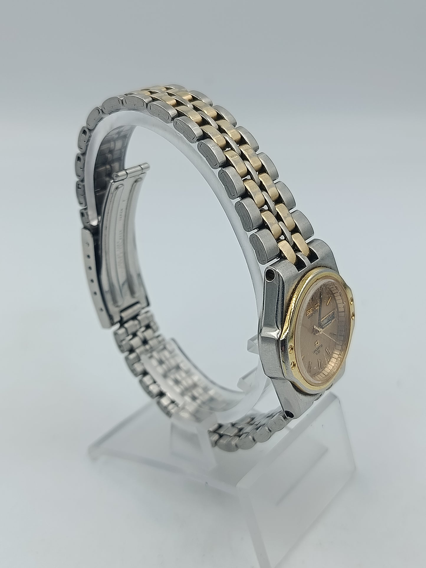 Seiko Quartz Sports 100 Bicolor Armbanduhr