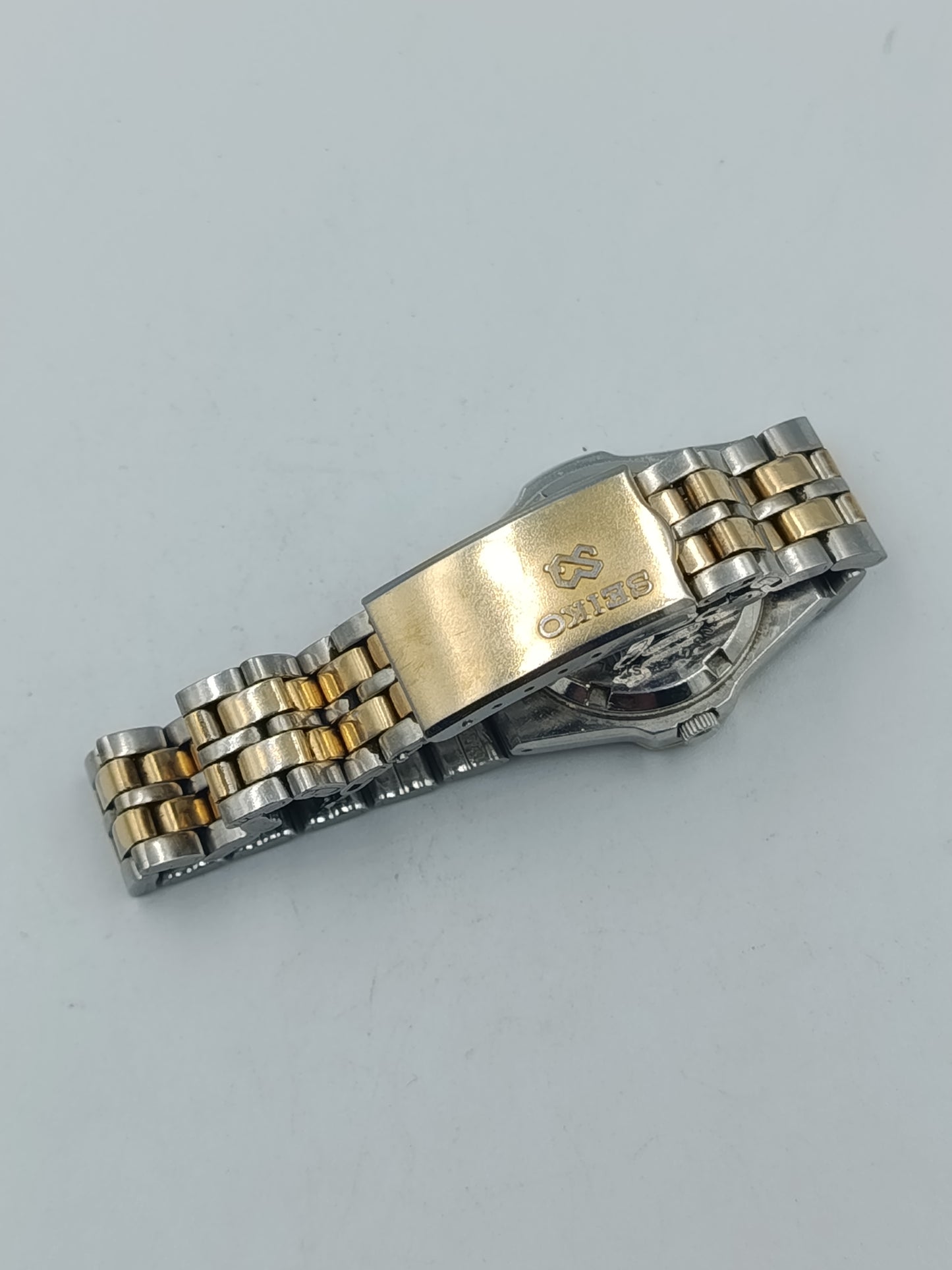 Seiko Quartz Sports 100 Bicolor Armbanduhr