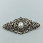 Antike Brosche Versilbert mit Perle Barock Stil