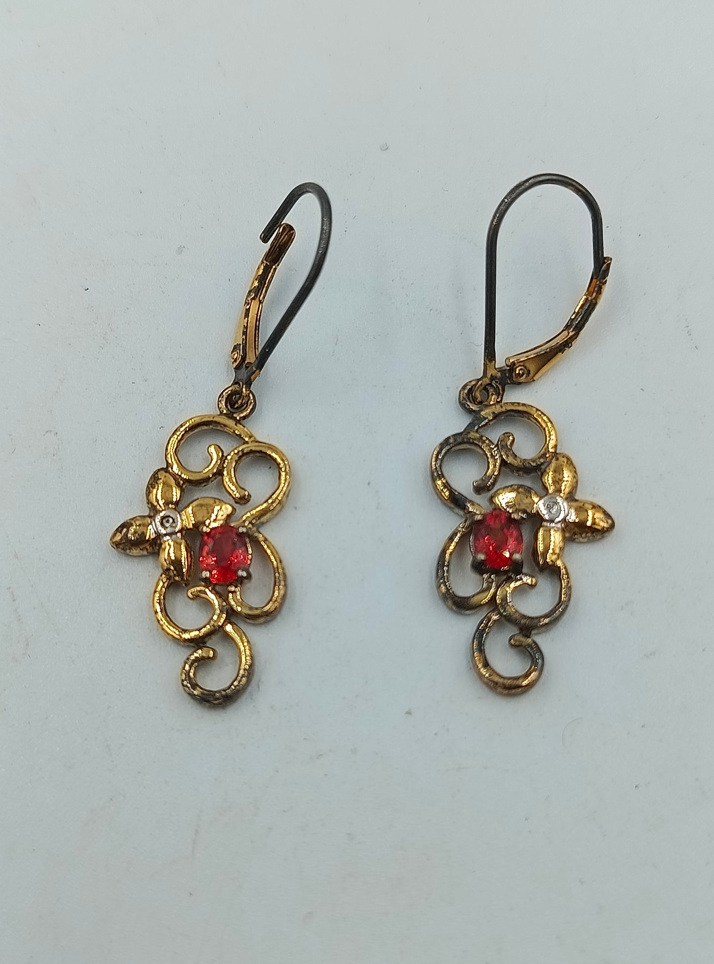 925 Silber vergoldete Ohrringe mit rotem Stein Vintage Stil