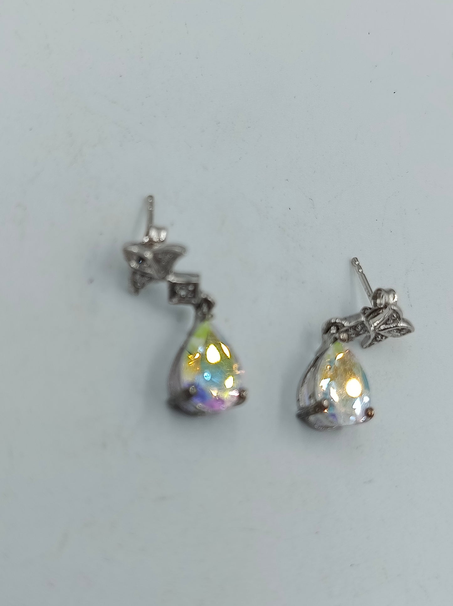 925 Silber Ohrringe mit irisierendem Stein Tropfenform elegant