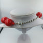 Rote Perlenkette im Vintage-Stil mit großen Kunststoffperlen