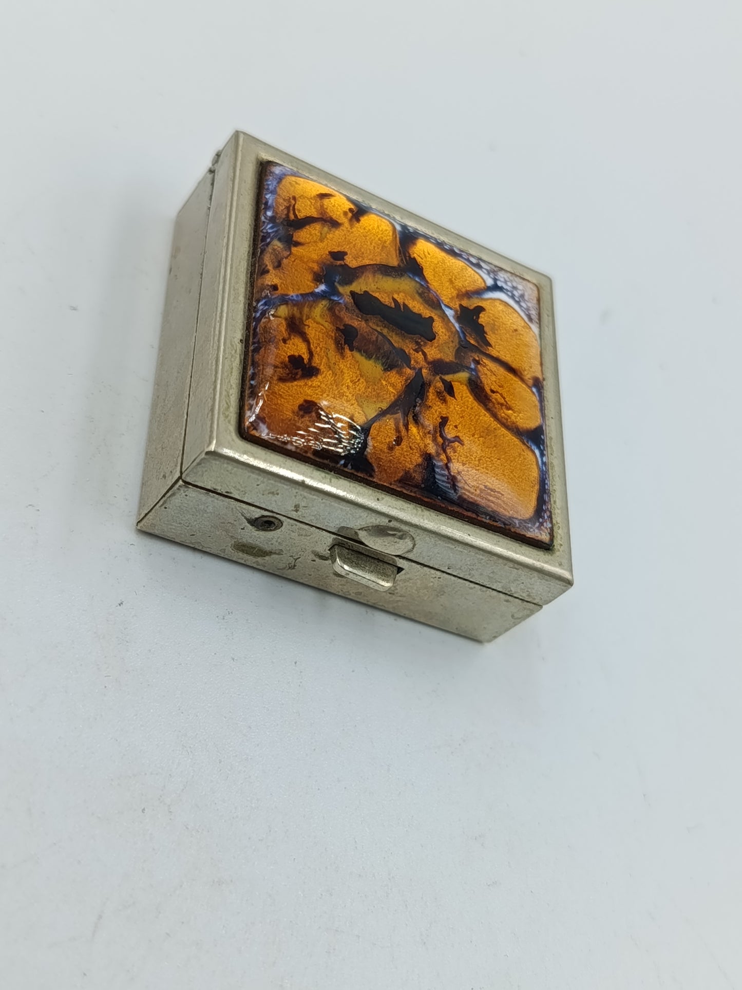 Kleine Metall Dose mit Emaille Deckel Motiv Orange