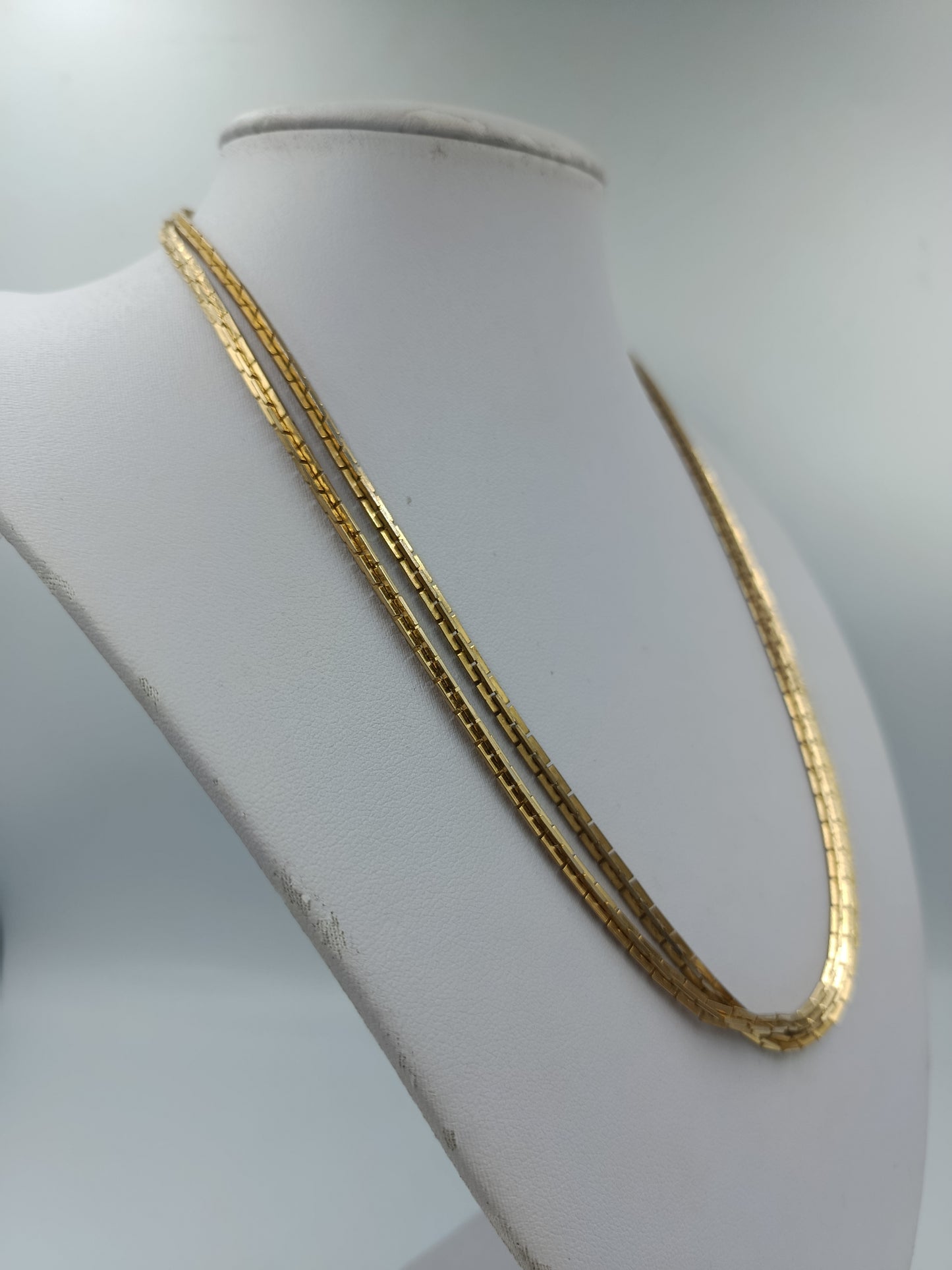 Vergoldete Kette im Gliederdesign