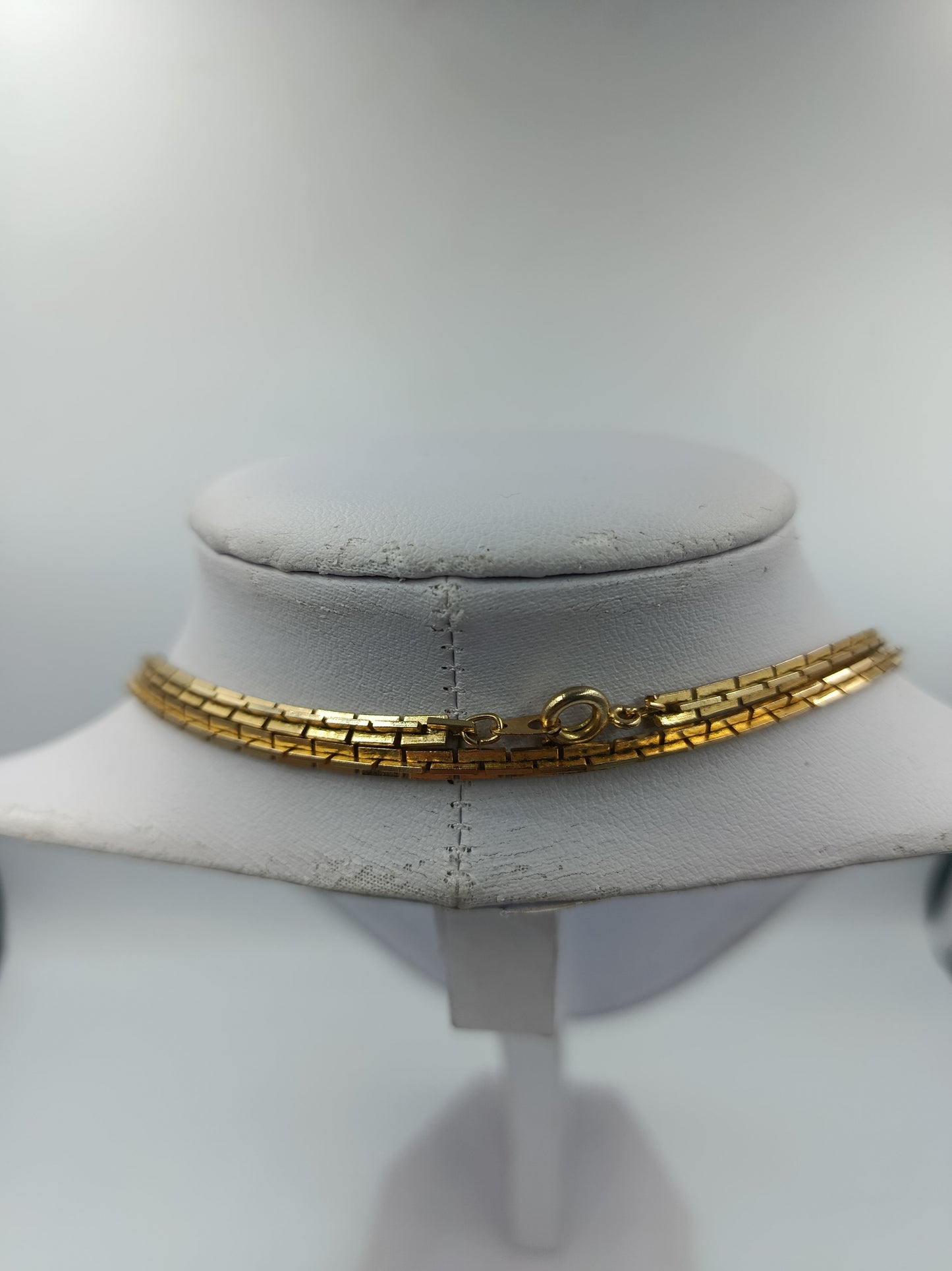 Vergoldete Kette im Gliederdesign