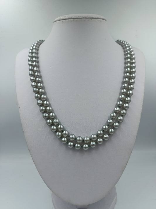 Doppelte Perlenkette Silberfarben Elegant