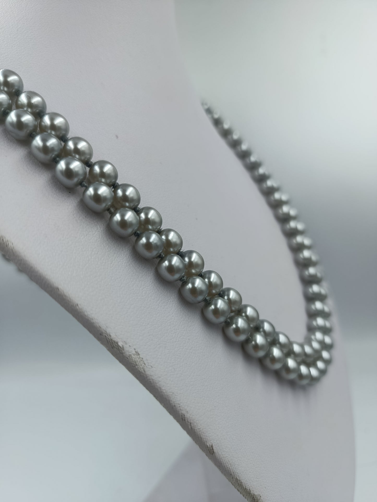 Doppelte Perlenkette Silberfarben Elegant