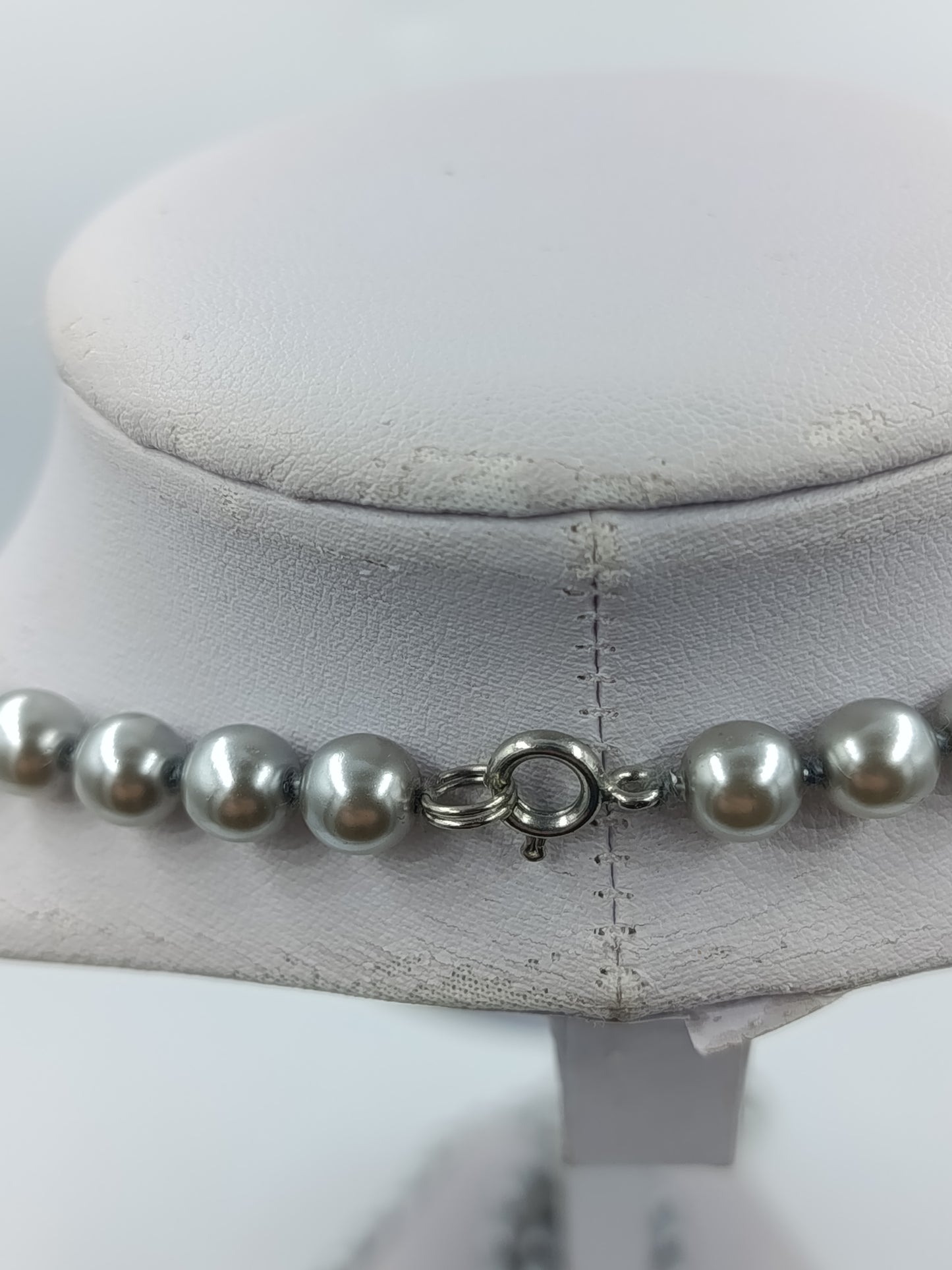 Doppelte Perlenkette Silberfarben Elegant