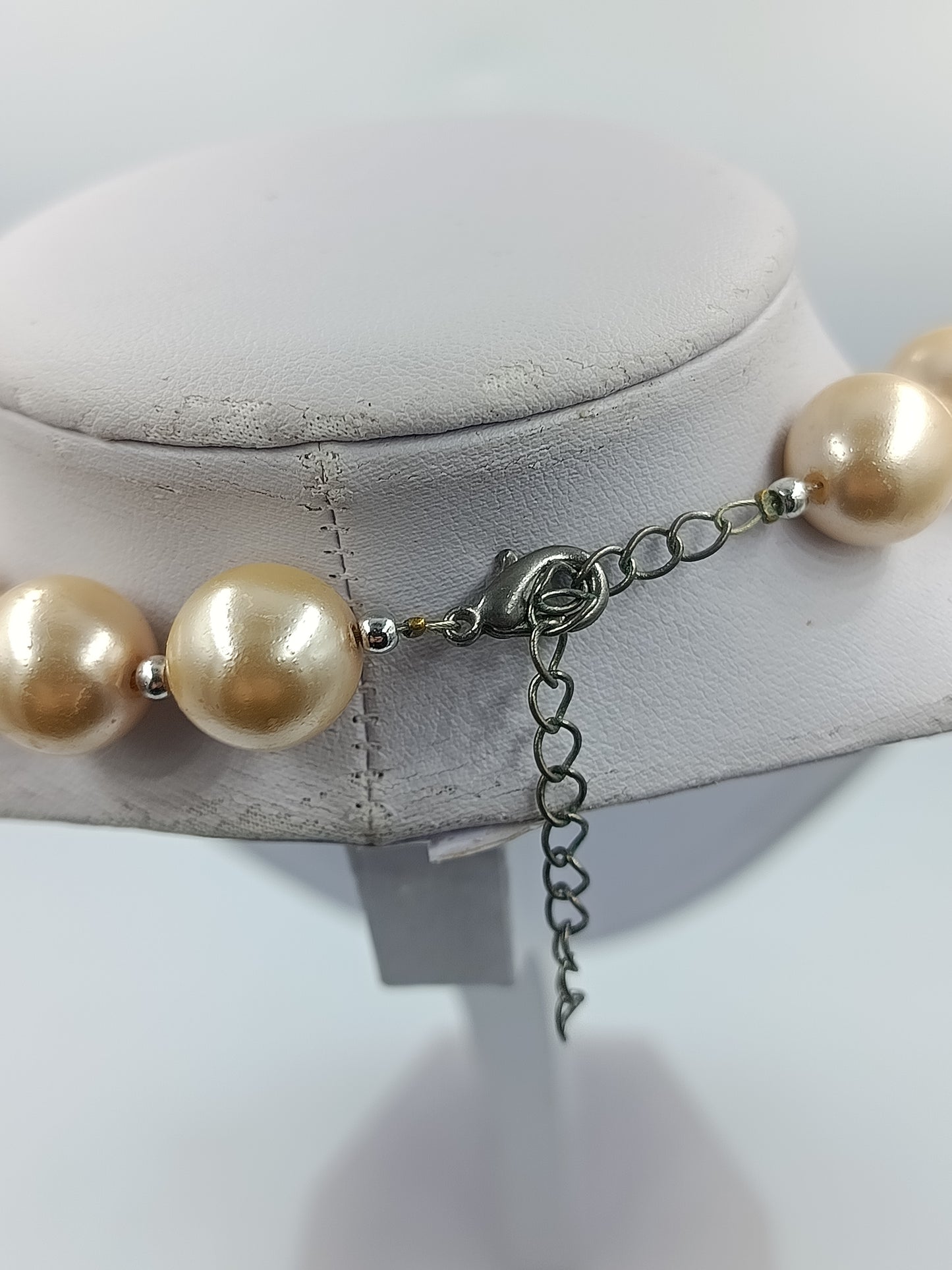 Statement Perlenkette Goldfarben Großperlen