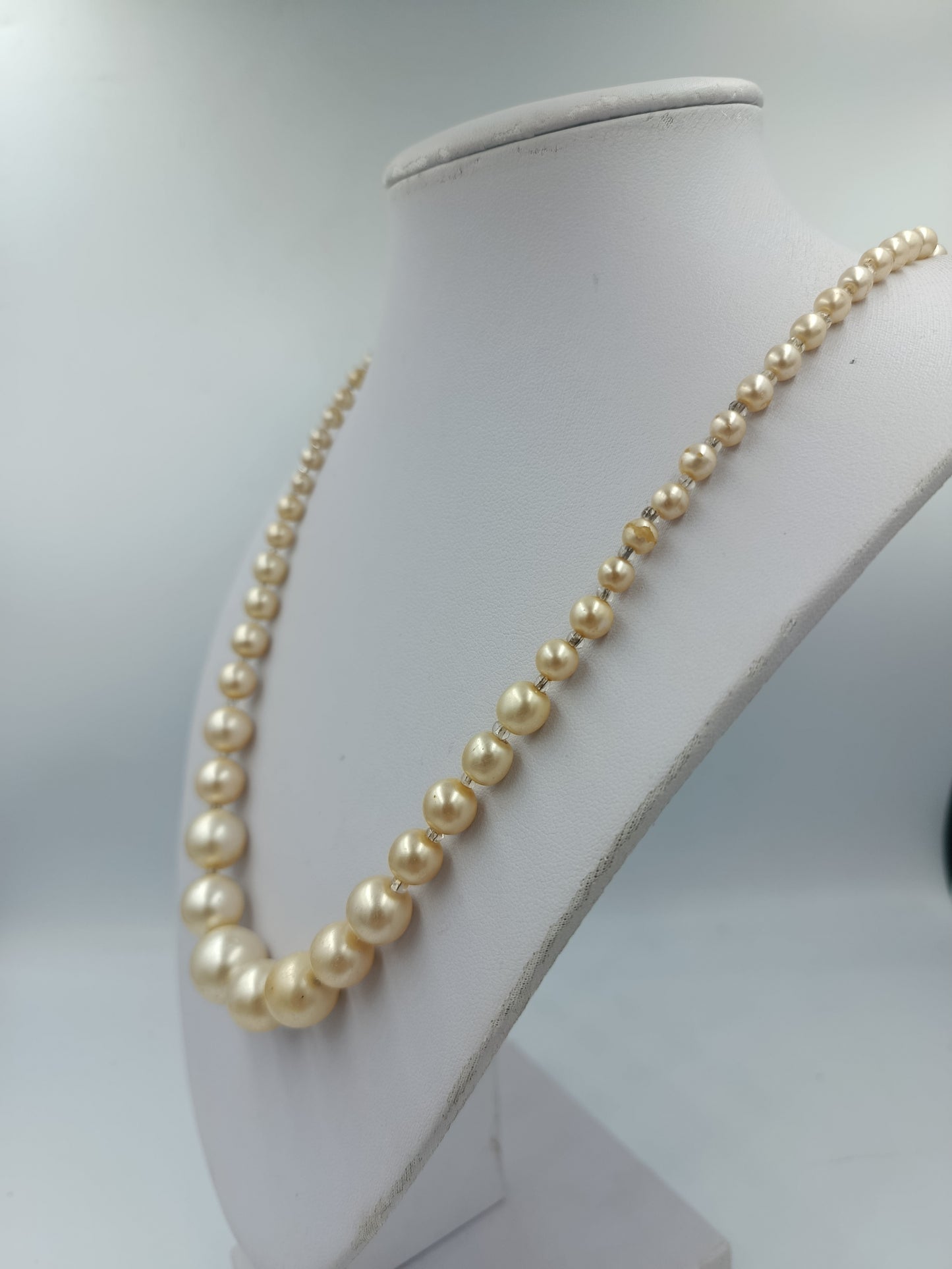 Perlenkette Cremefarben mit Vintage Verschluss