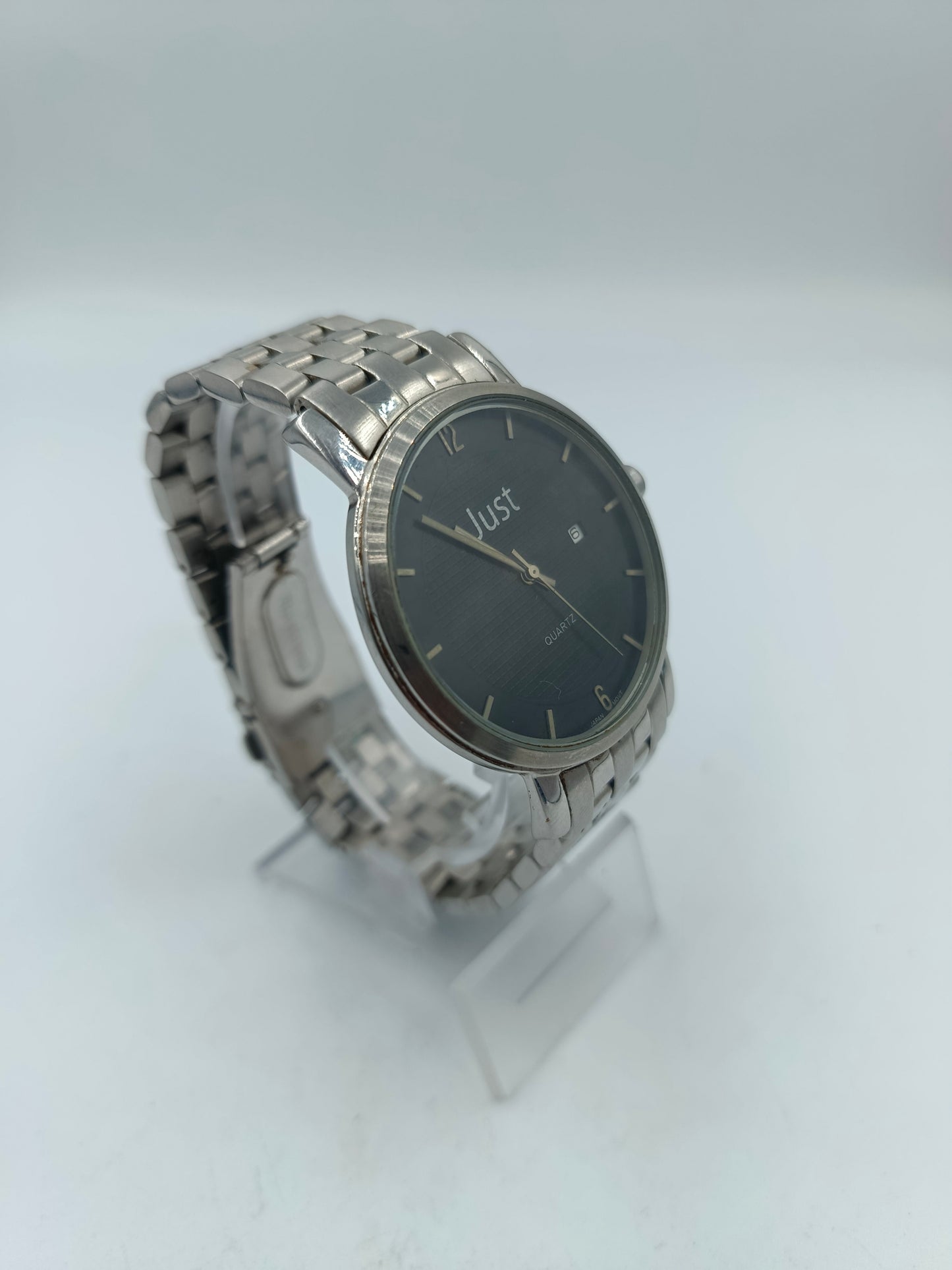 Just Herrenuhr silberfarben mit schwarzem Zifferblatt und Datumsanzeige