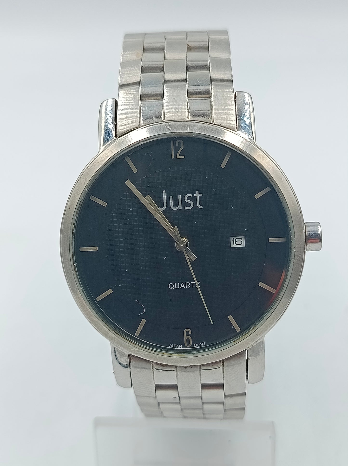 Just Herrenuhr silberfarben mit schwarzem Zifferblatt und Datumsanzeige