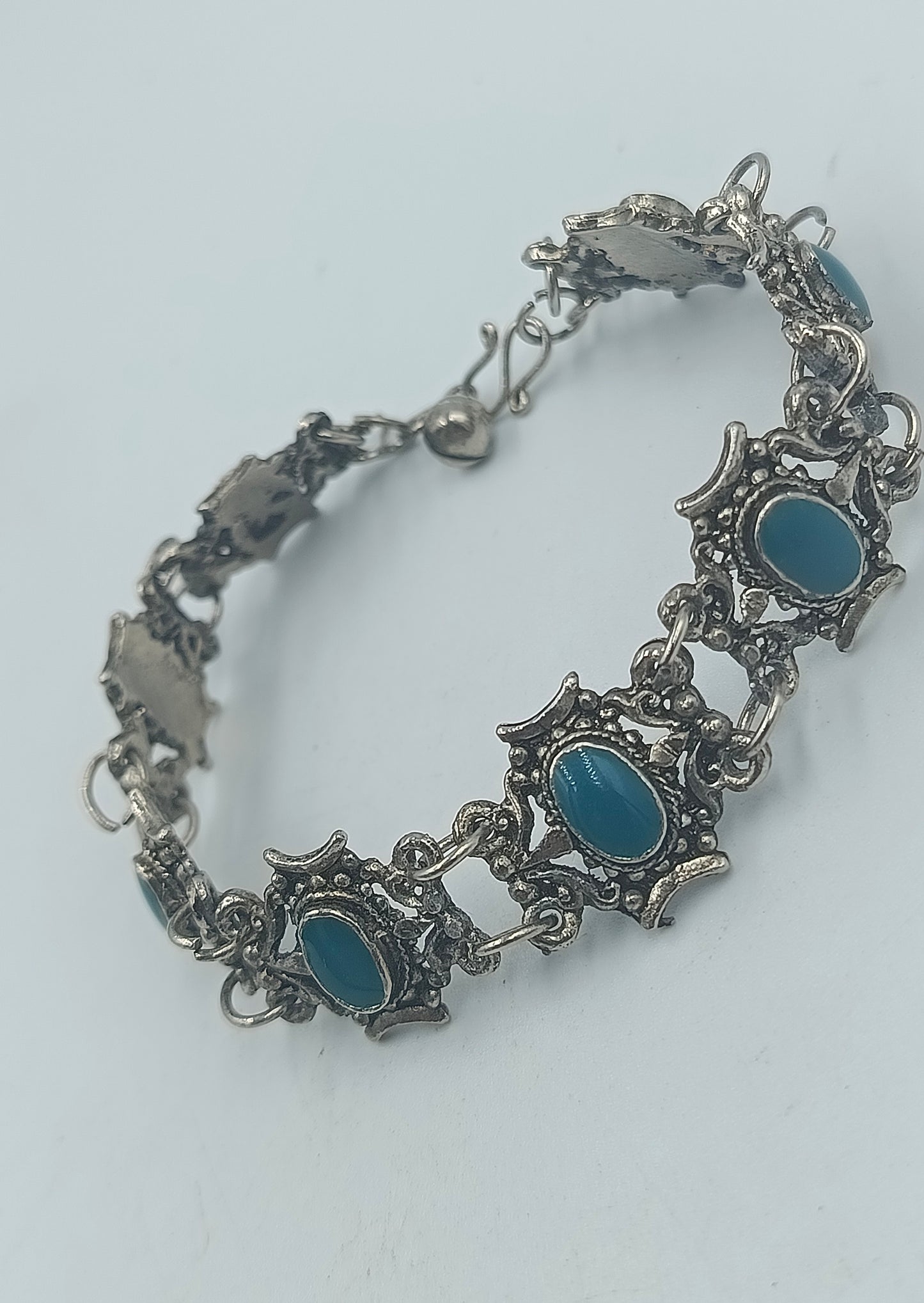 Antikes Armband Silberfarben mit blauen Steinen