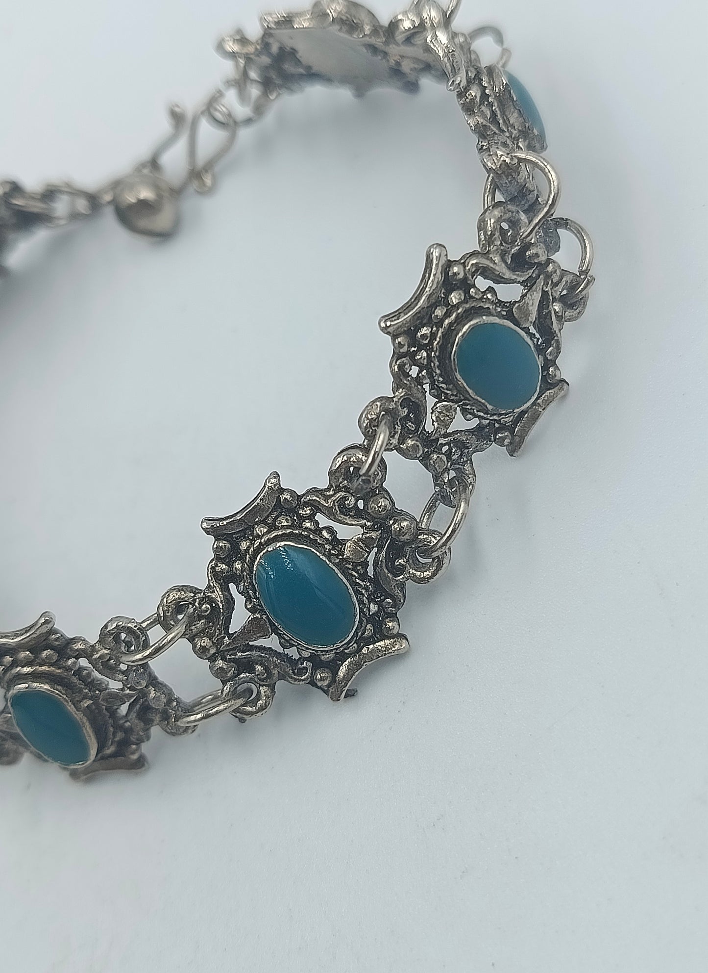 Antikes Armband Silberfarben mit blauen Steinen