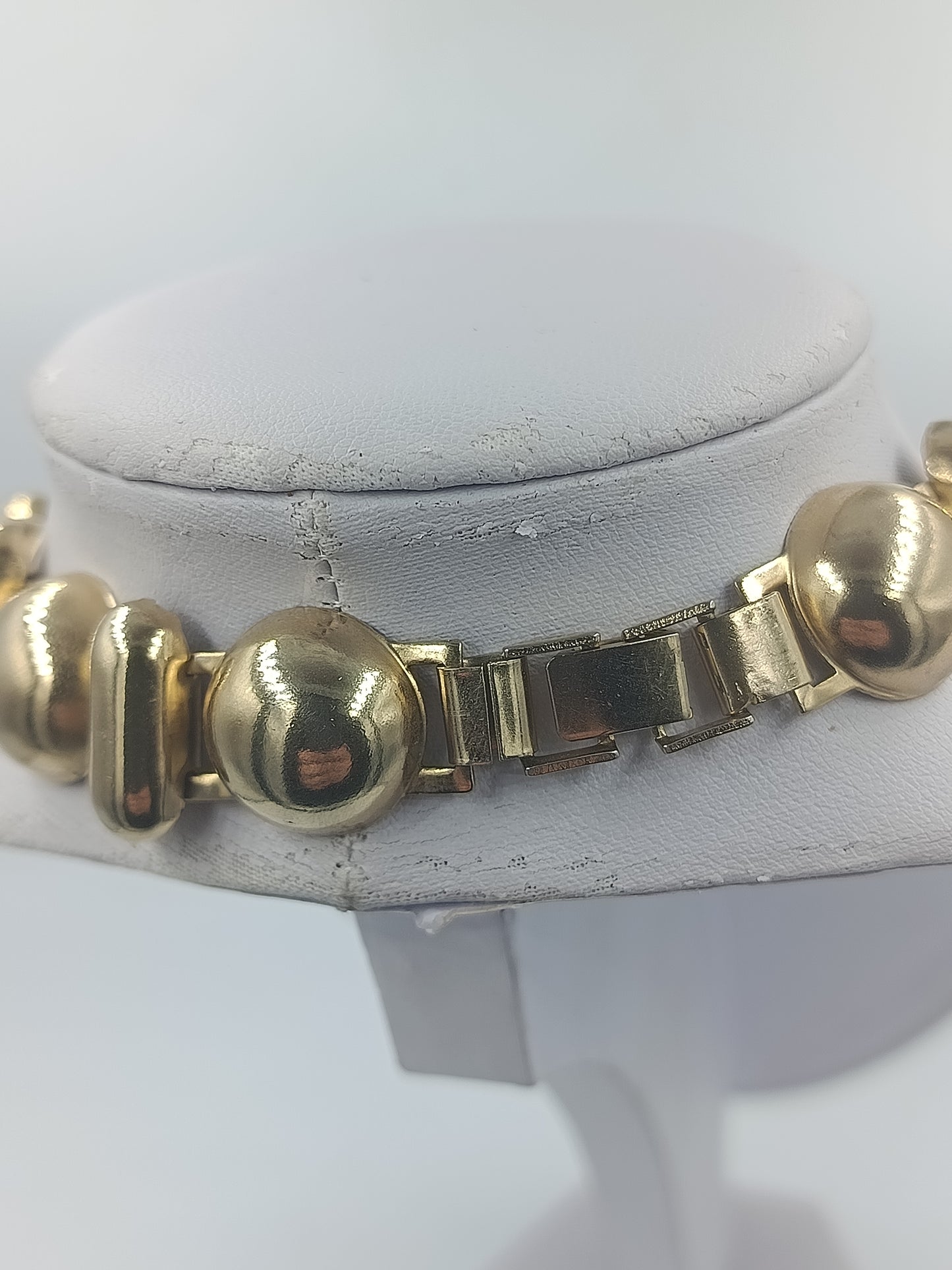 Goldfarbene Vintage Halskette mit Gliederelementen