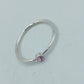 Feiner silberfarbener Ring mit rosa Stein Größe 54