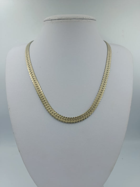 Vergoldete Halskette im Schlangen Design mit Strukturmuster