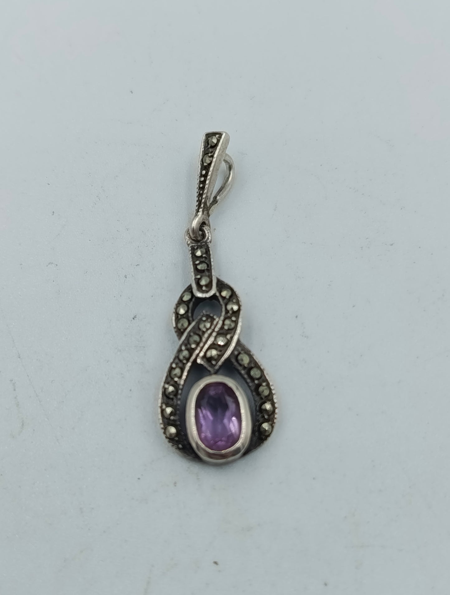 925 Silber Anhänger mit Amethyst und Markasiten im eleganten Vintage Design