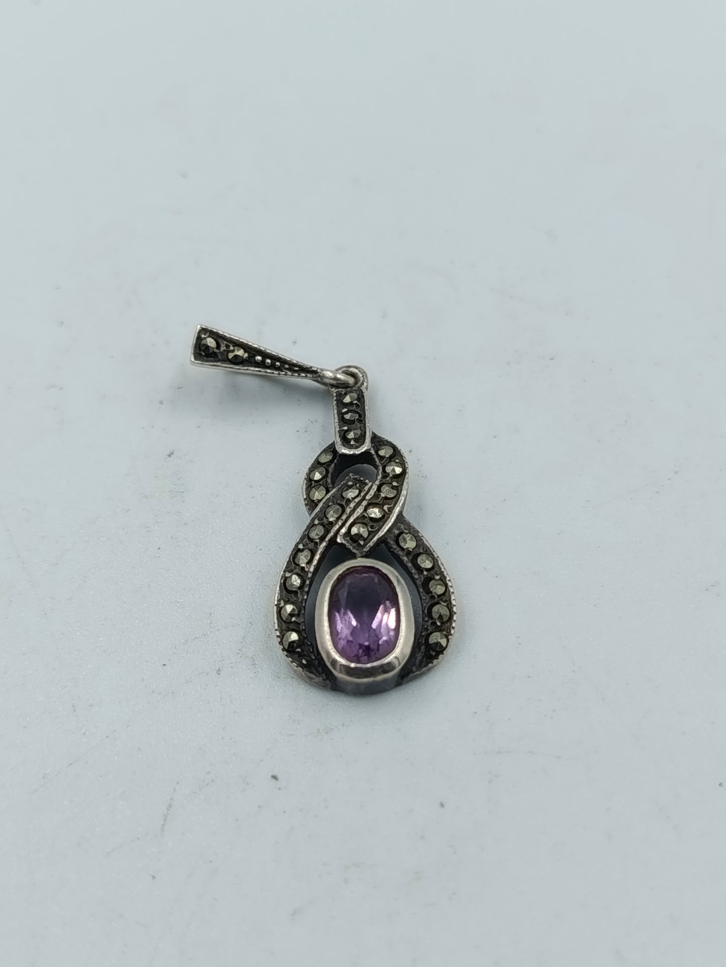925 Silber Anhänger mit Amethyst und Markasiten im eleganten Vintage Design
