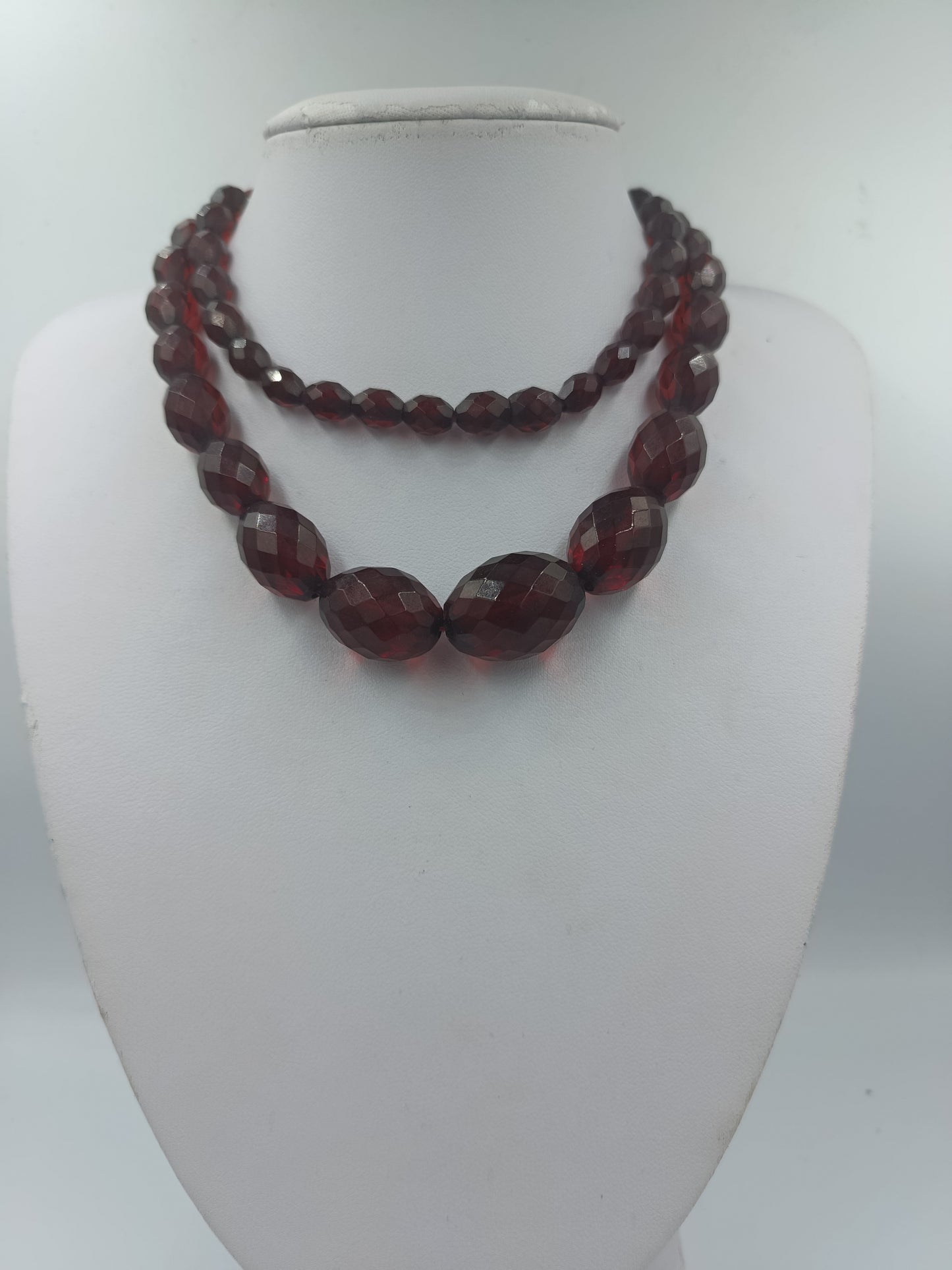 Doppelreihige rotbraune Glasperlen Halskette mit Facettenschliff im eleganten Vintage Stil