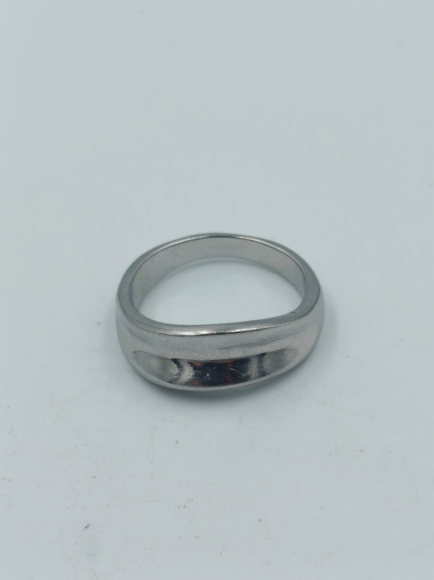 Edelstahl Ring schlicht poliert mit Design Größe 59