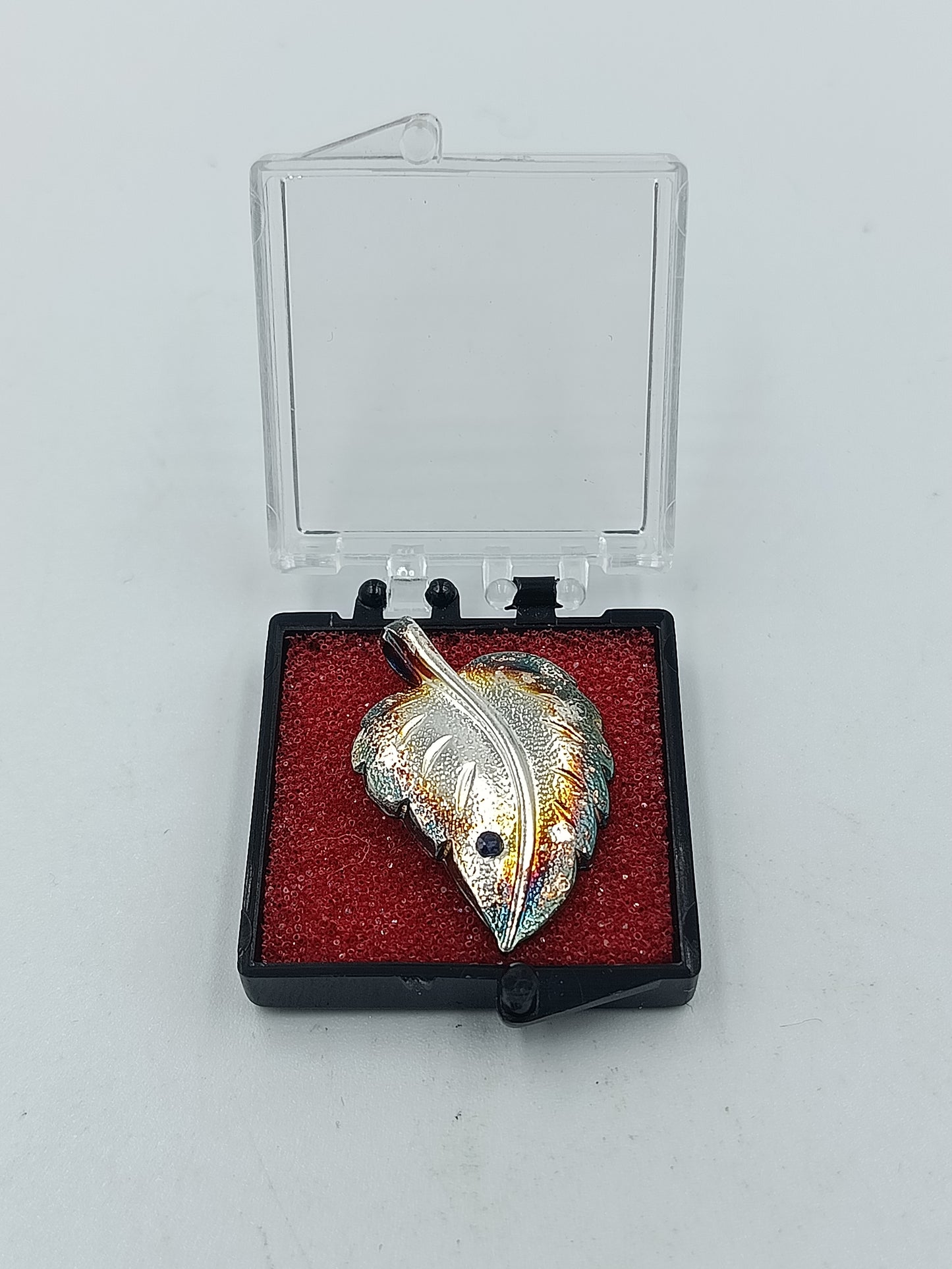 Silber Anhänger in Blattform mit Farbverlauf und Stein