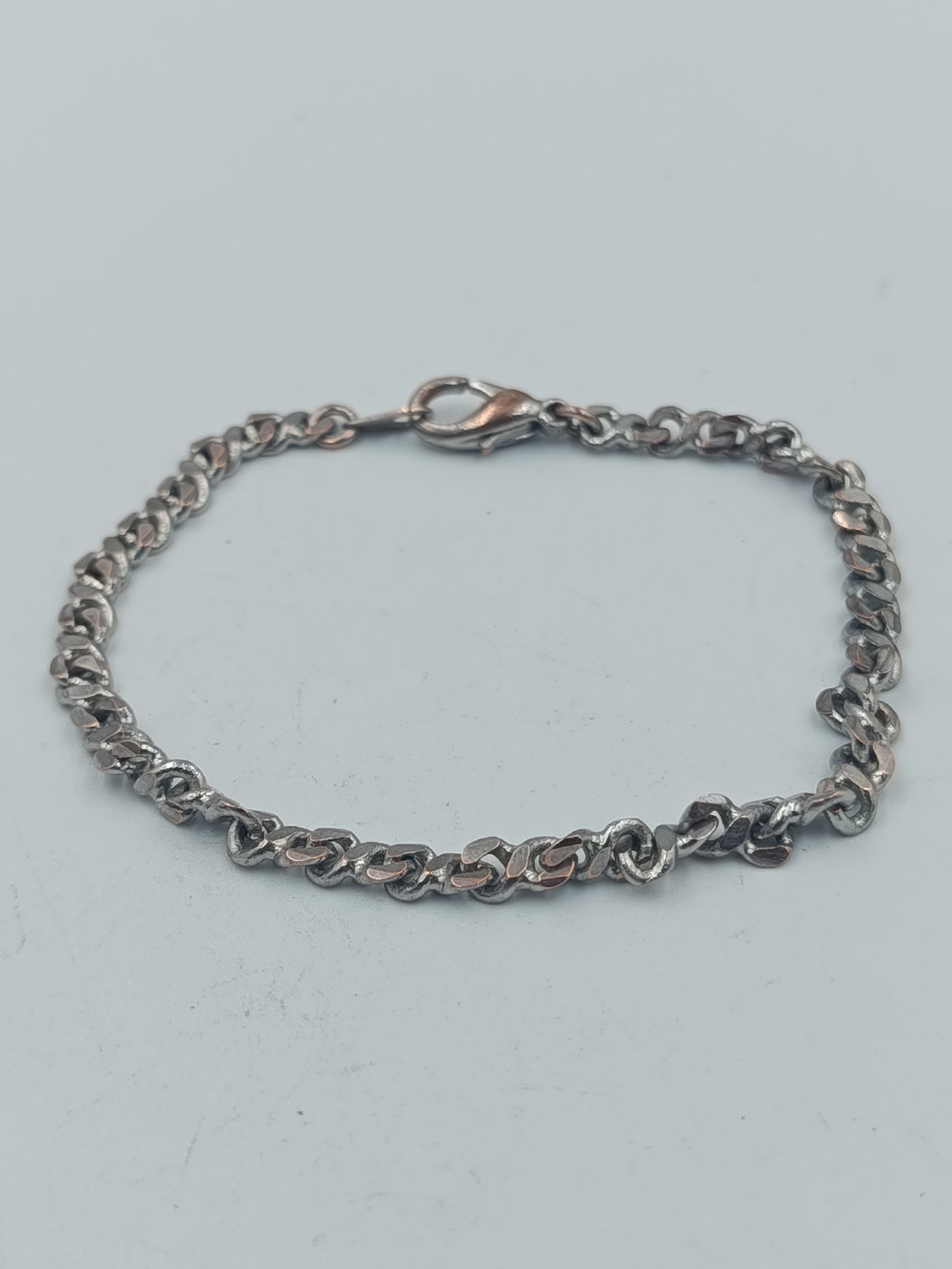 Silberfarbenes Armband Gliederkette mit Karabinerverschluss
