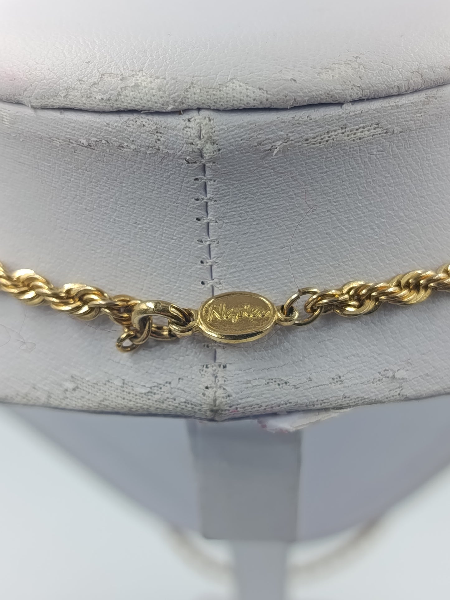 Napier goldfarbene Kordelkette Halskette klassisch elegant