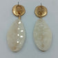Ohrhänger mit grünem und cremefarbenem Stein