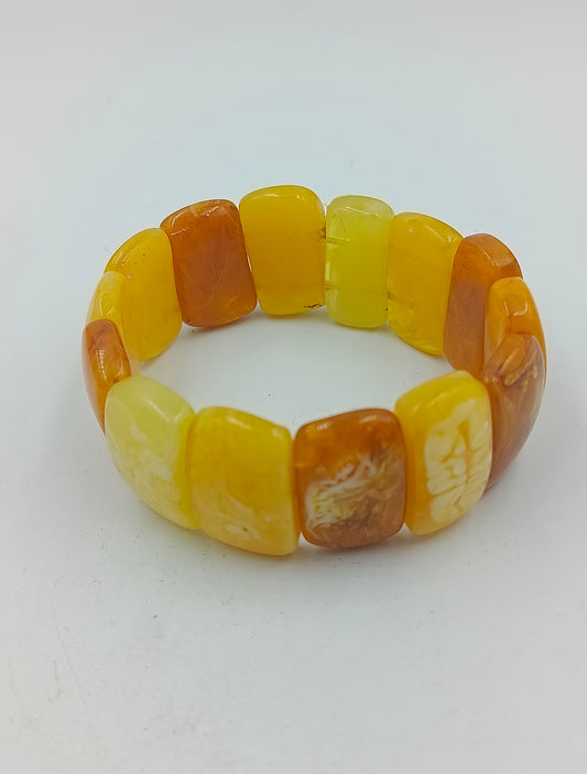 Armband in Bernstein Optik mit rechteckigen Gliedern