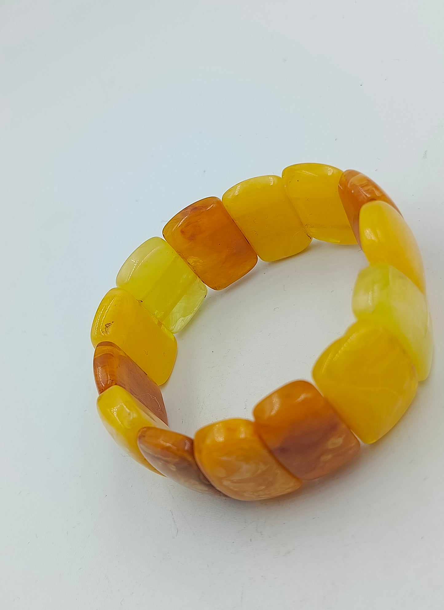 Armband in Bernstein Optik mit rechteckigen Gliedern