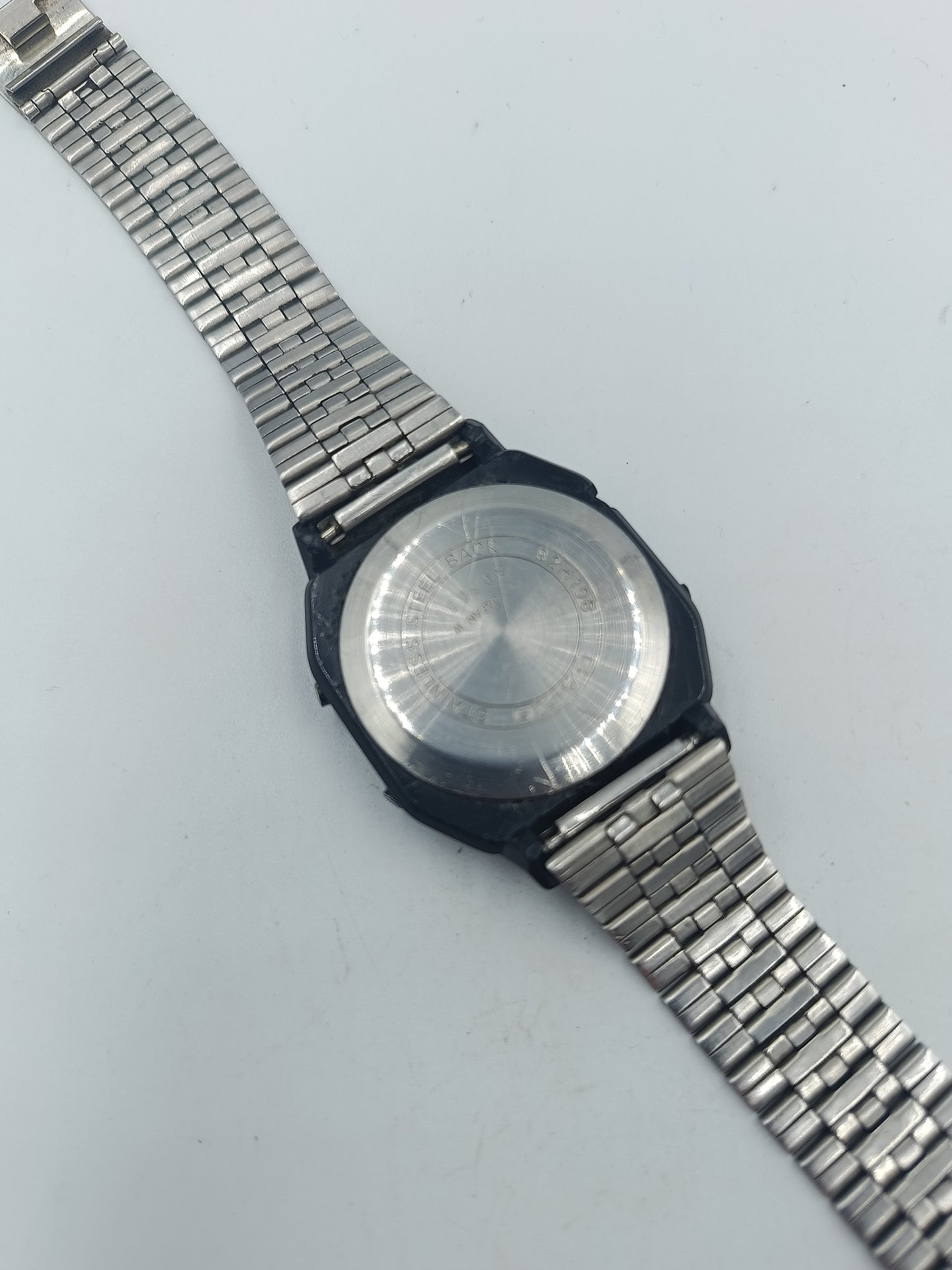 Casio Digitaluhr Melody Alarm Silber schwarz Vintage Retro Design