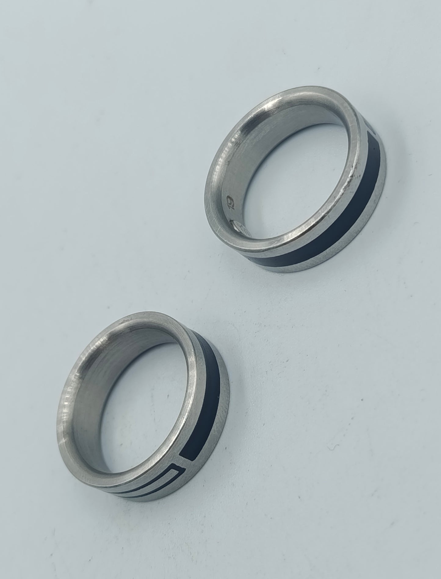 Ring Set Edelstahl silber schwarz matt modern Gr 59