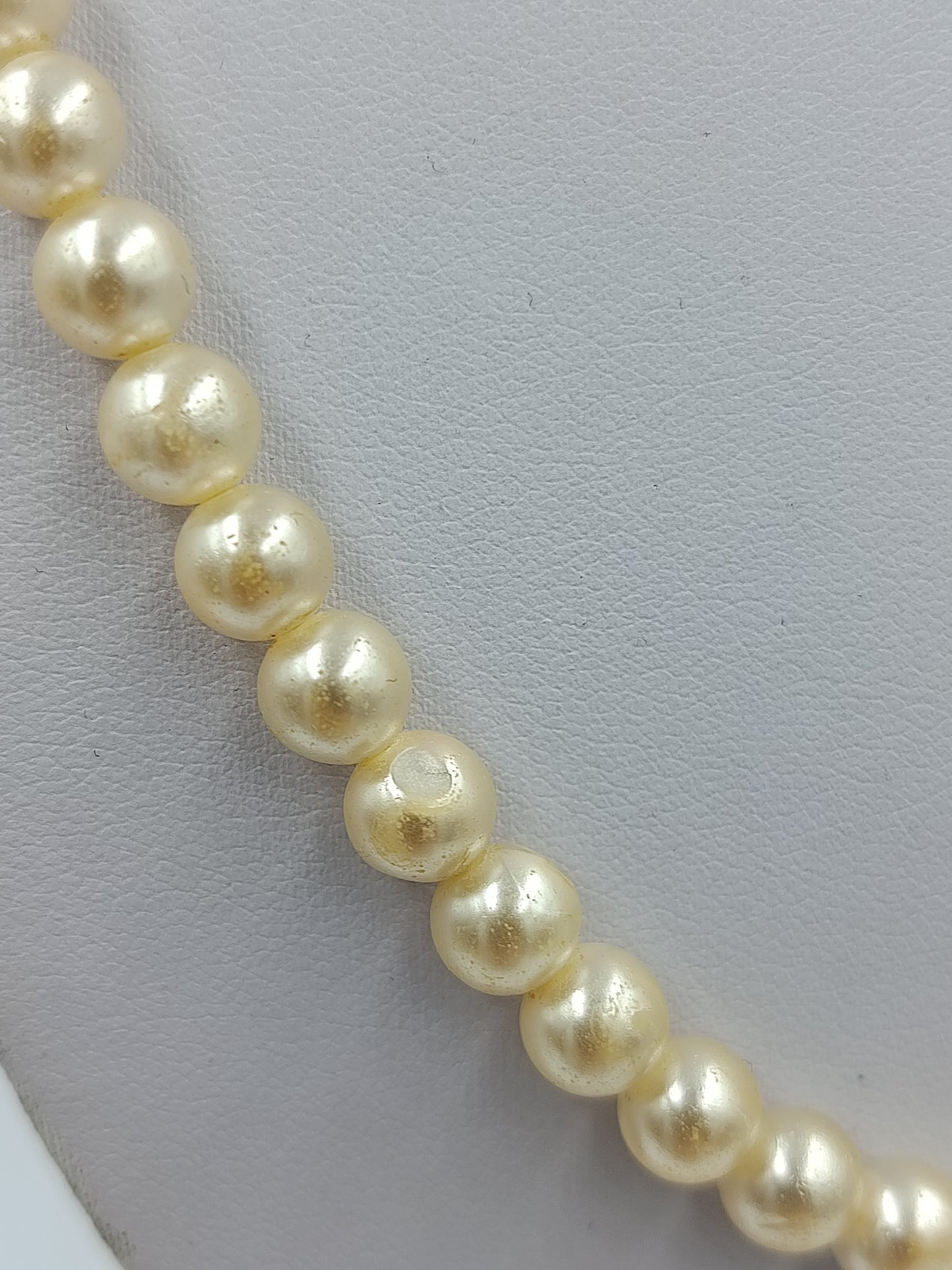 Perlenkette cremefarben 63cm klassisch elegant Vintage