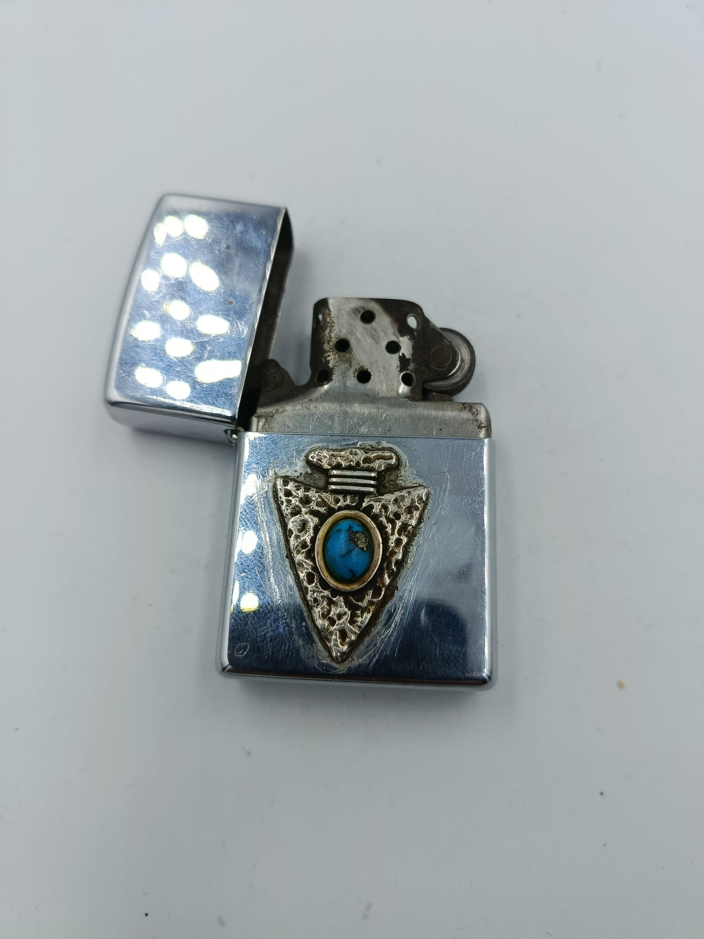 Set aus 4 Benzinfeuerzeugen 3x Zippo 1x Bohai Vintage Sammlung