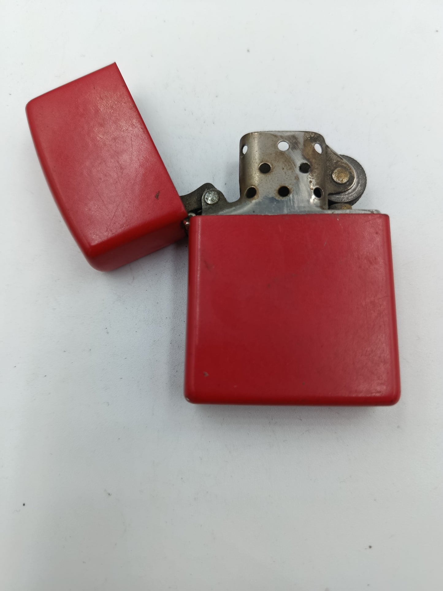 Set aus 4 Benzinfeuerzeugen 3x Zippo 1x Bohai Vintage Sammlung
