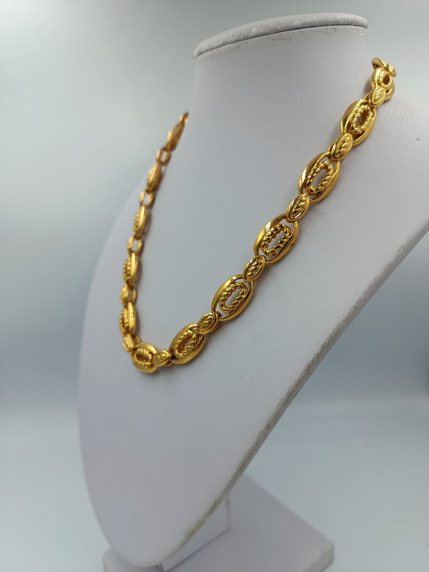 Vergoldete Gliederkette im Ornament Design Vintage Schmuck