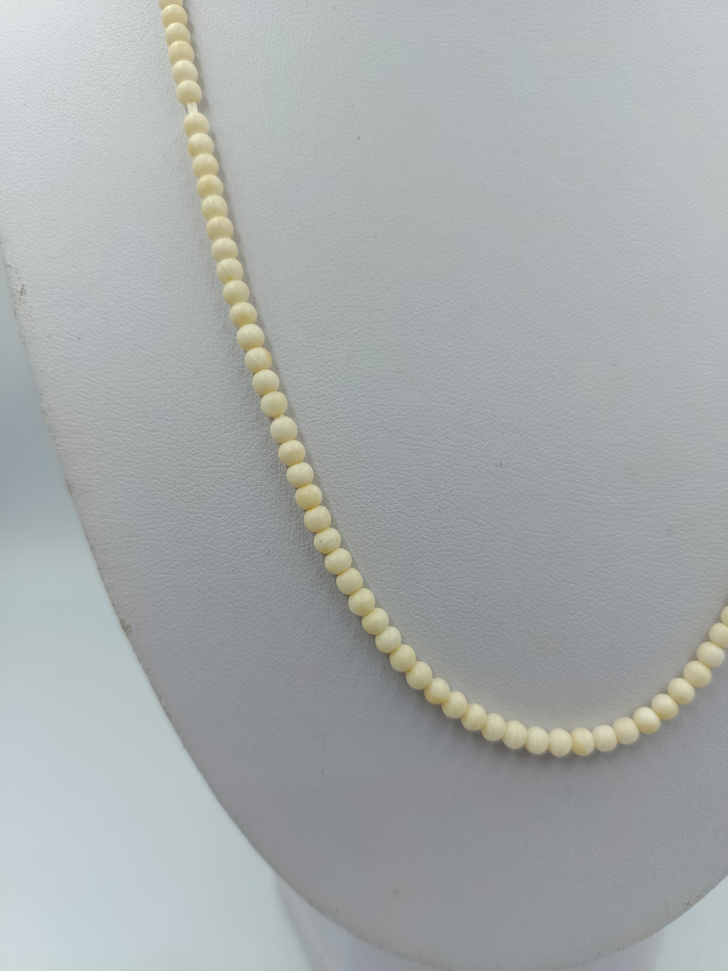 Perlenkette in Cremeweiß Klassisch Vintage Schmuck