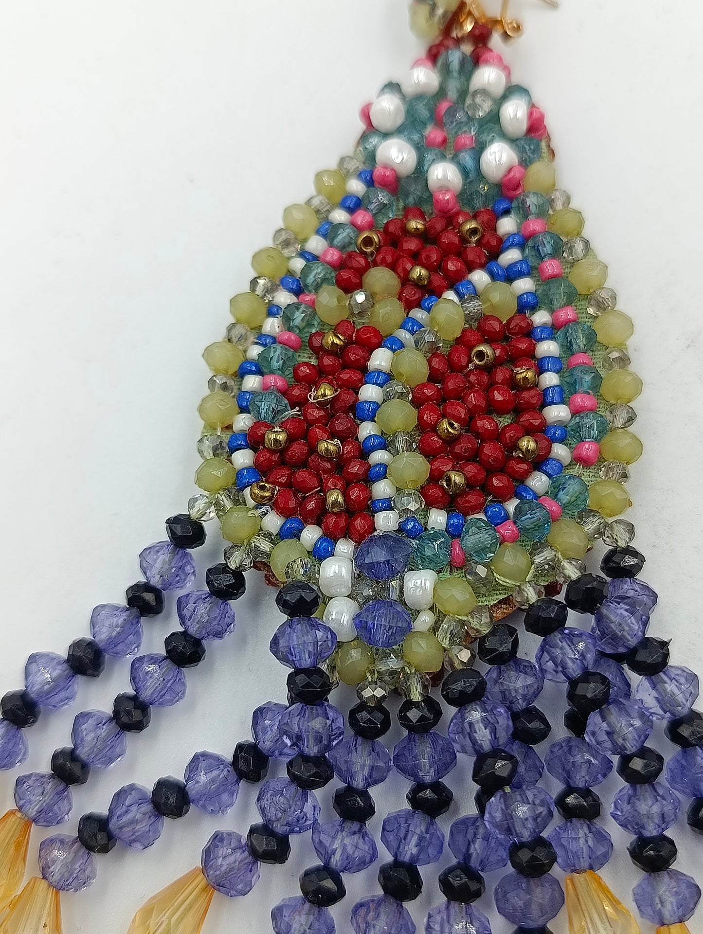 Statement Ohrringe mit bunten Perlen im Boho Stil