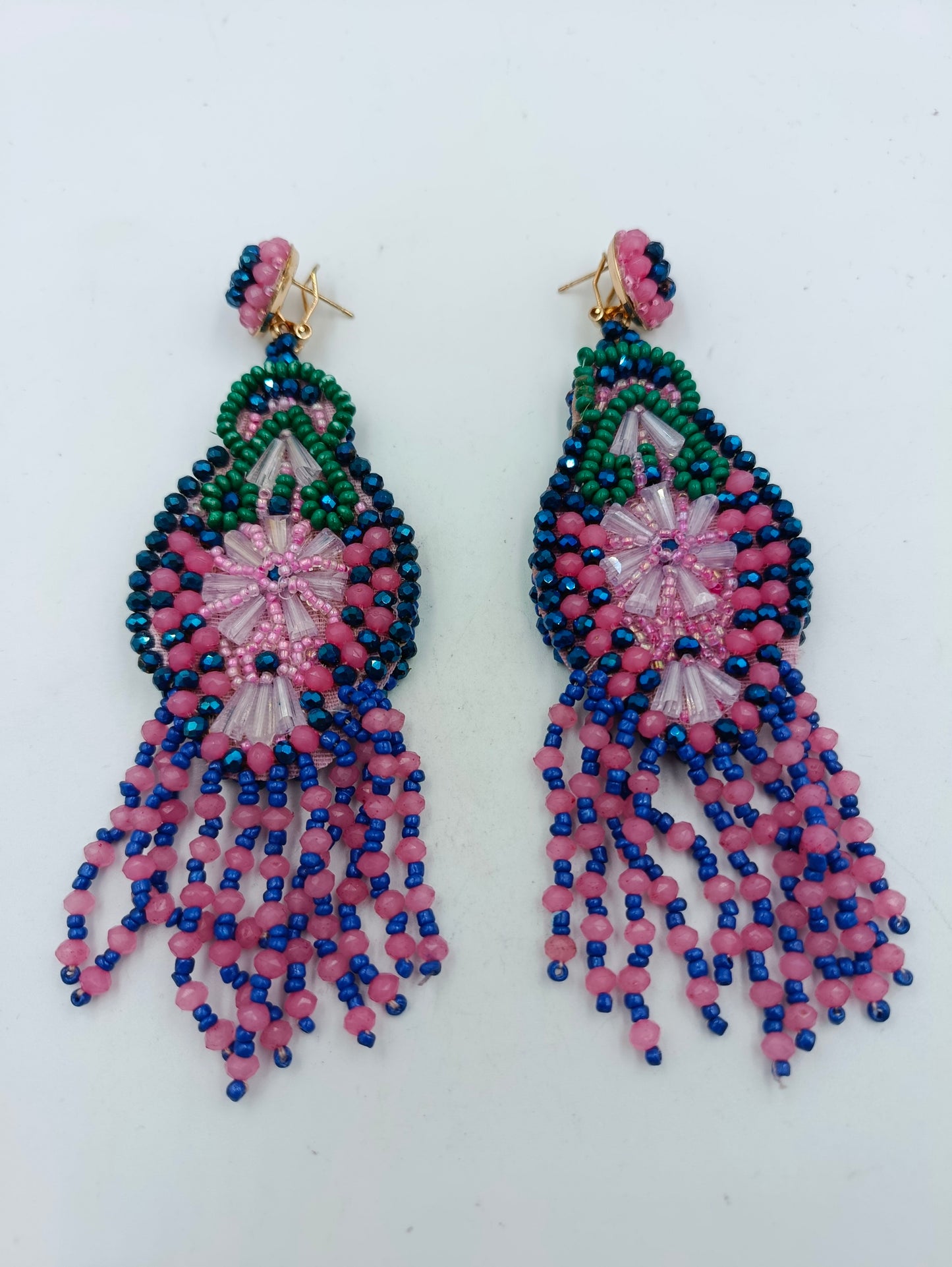 Lange Ohrhänger mit bunten Glasperlen handgefertigt Boho Stil