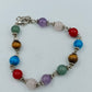 Armband mit bunten Edelsteinperlen und Silberverschluss