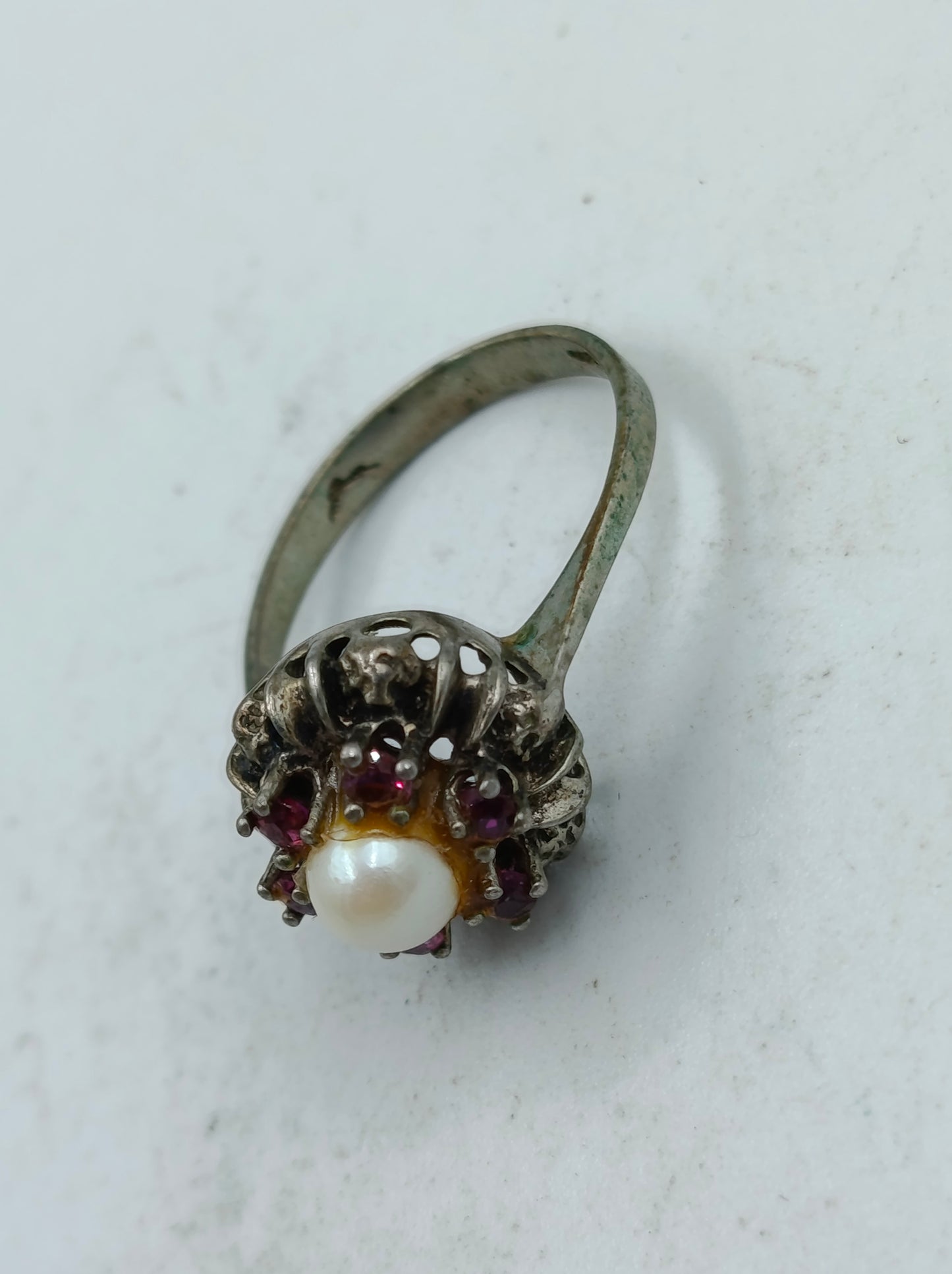 925 Silber Set mit Perle und roten Steinen Ring und Ohrringe