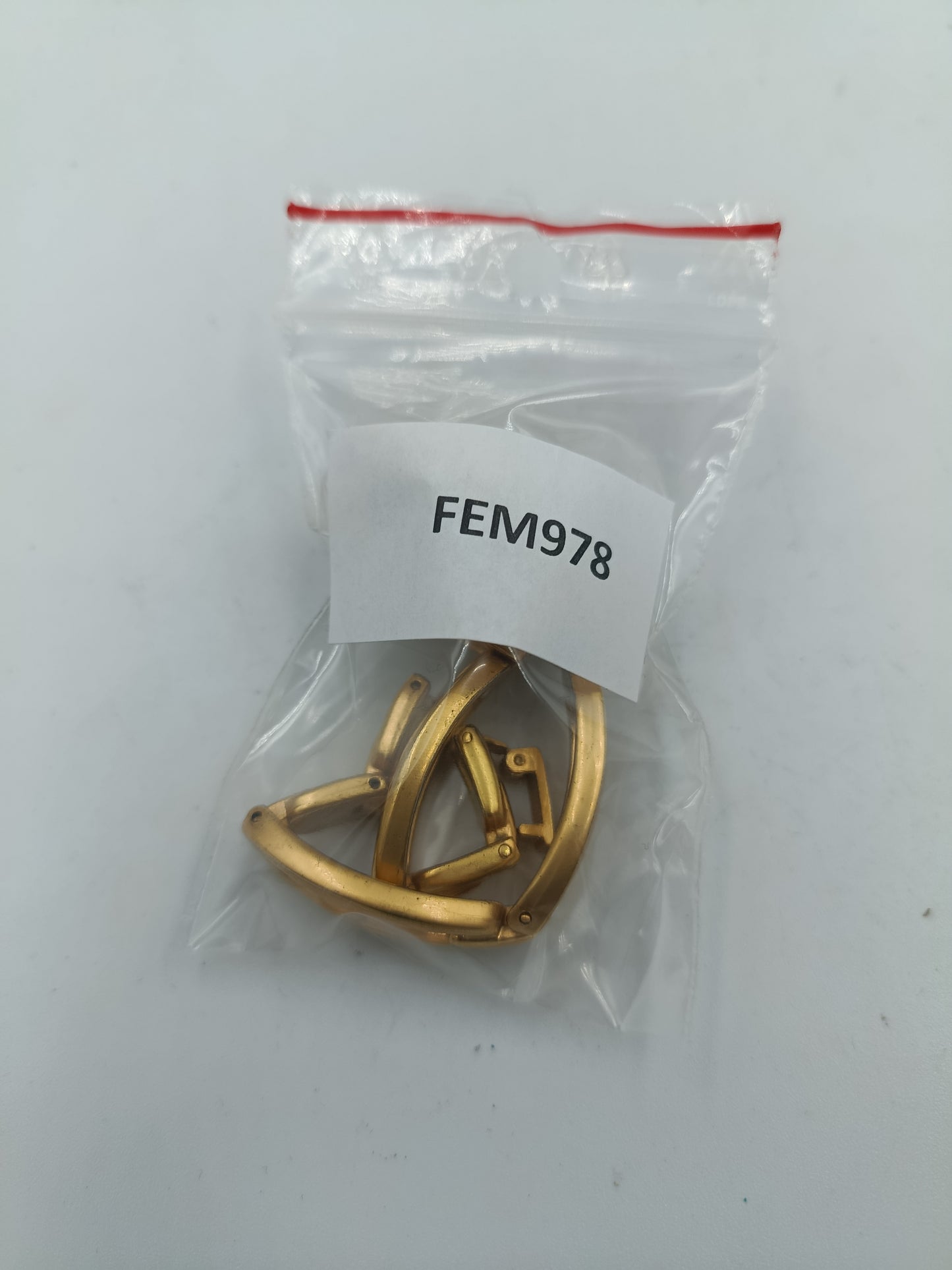 Petra Collection Damenarmbanduhr Goldfarben Edelstahl Elegant Vintage