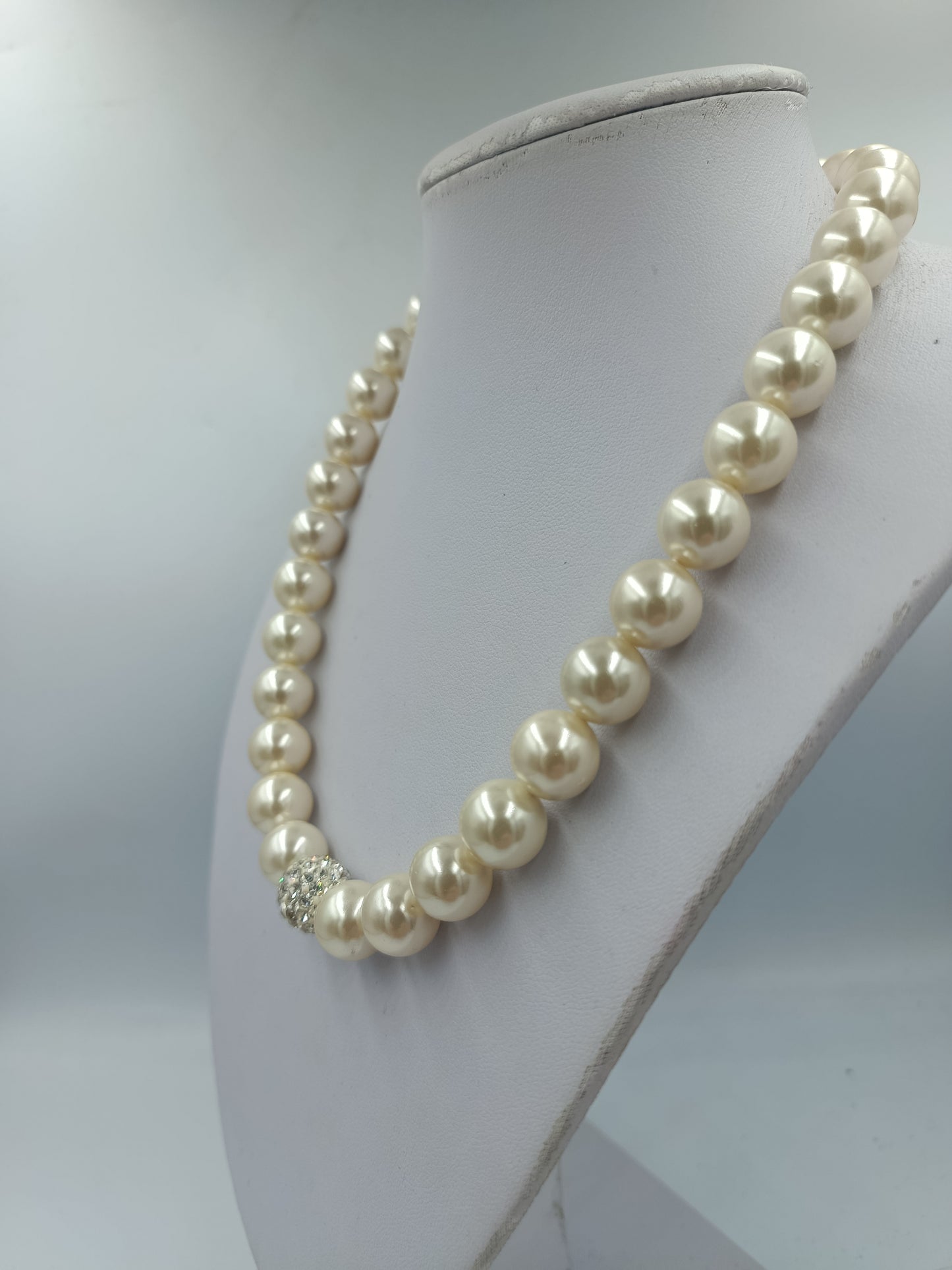 Perlenkette Cremefarben mit Strass Kugel Klassisch Elegant Vintage Stil