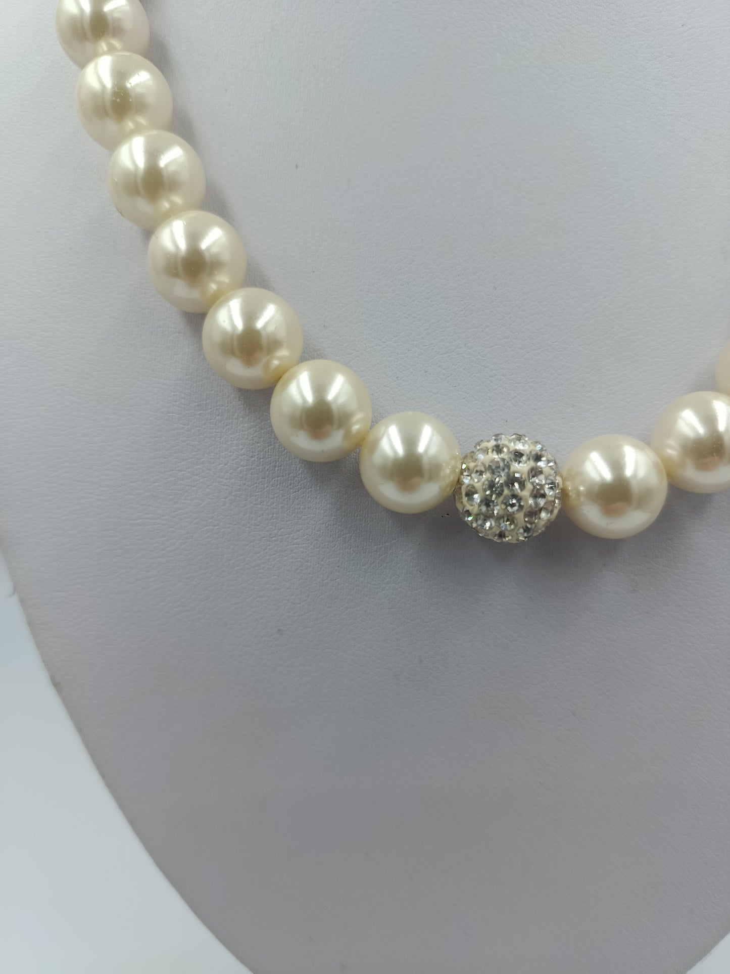 Perlenkette Cremefarben mit Strass Kugel Klassisch Elegant Vintage Stil