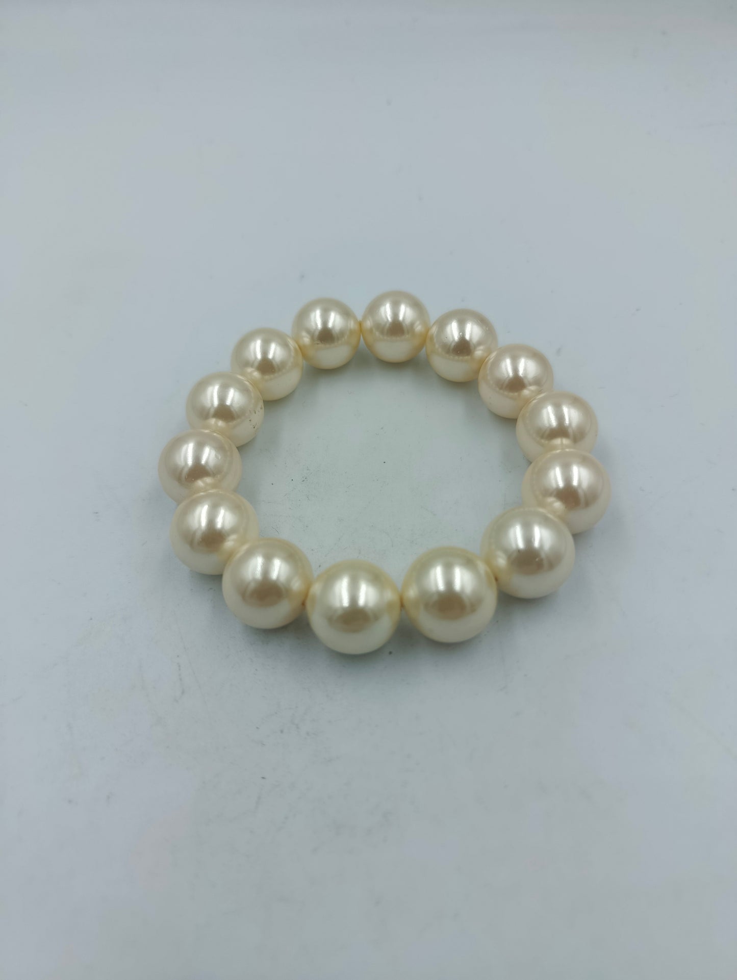 Elastisches Perlenarmband Cremefarben Klassisch Elegant Vintage Stil