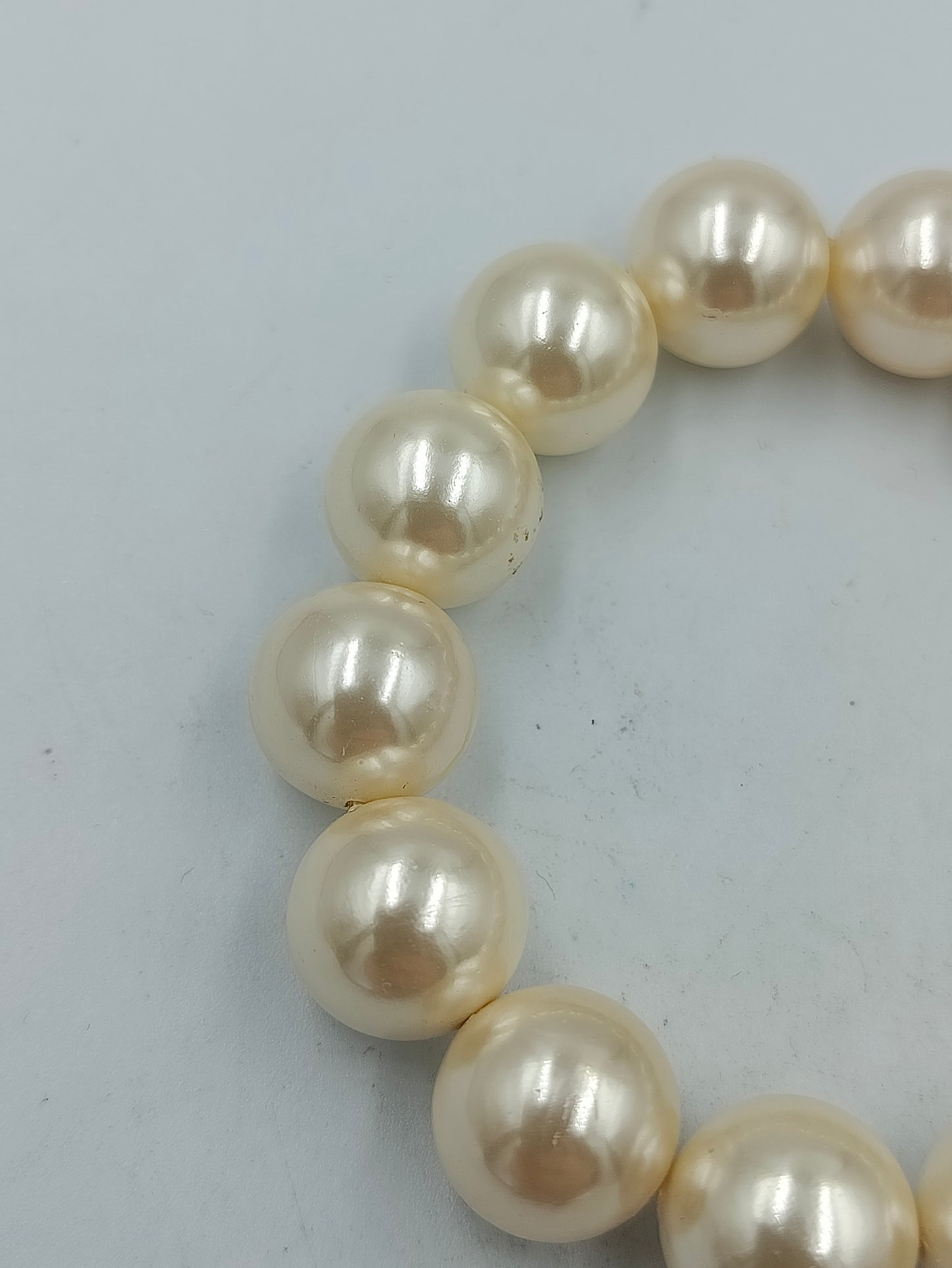 Elastisches Perlenarmband Cremefarben Klassisch Elegant Vintage Stil